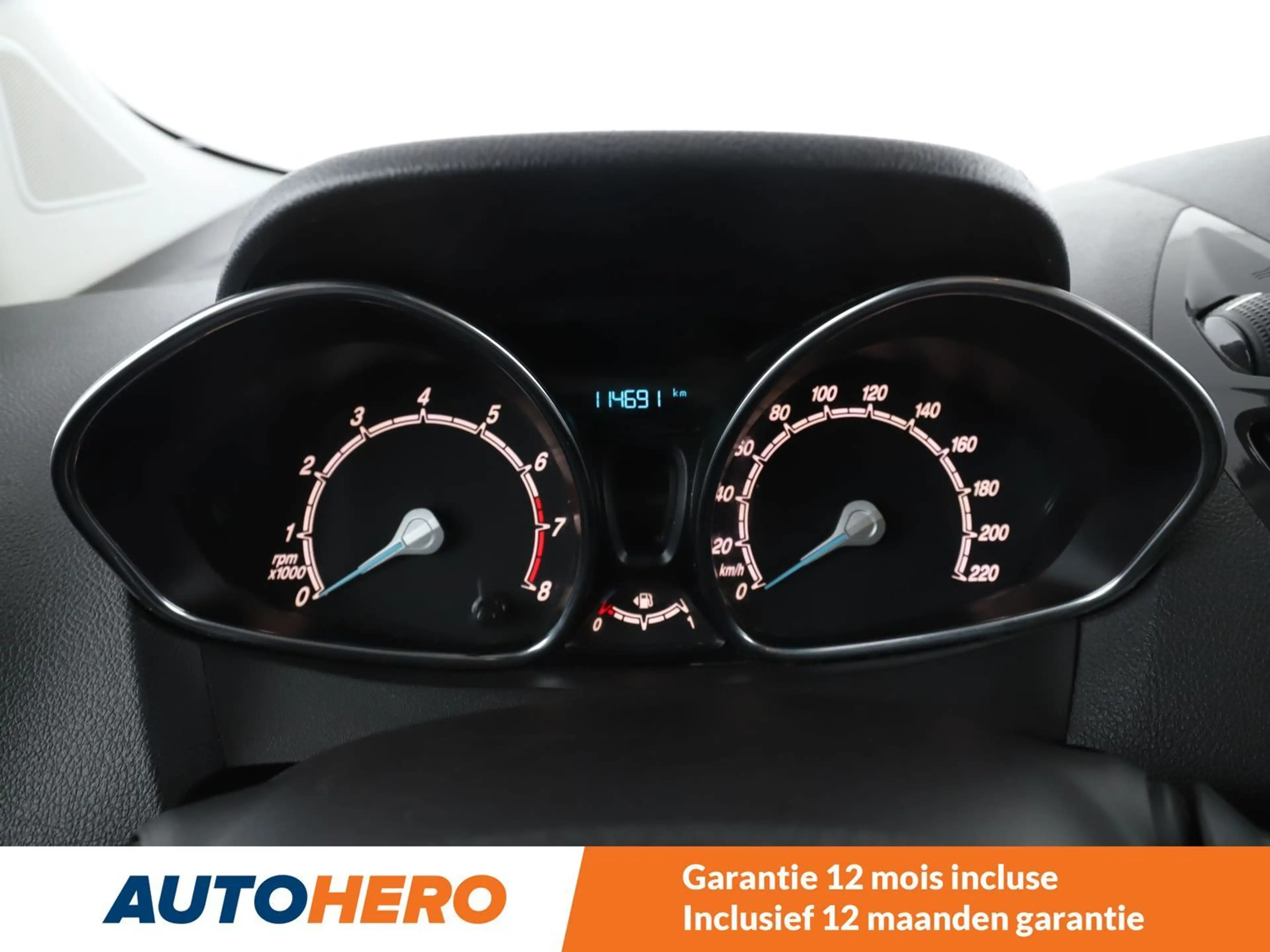 Ford Tourneo 1.0 EcoBoost Titanium — photo 6