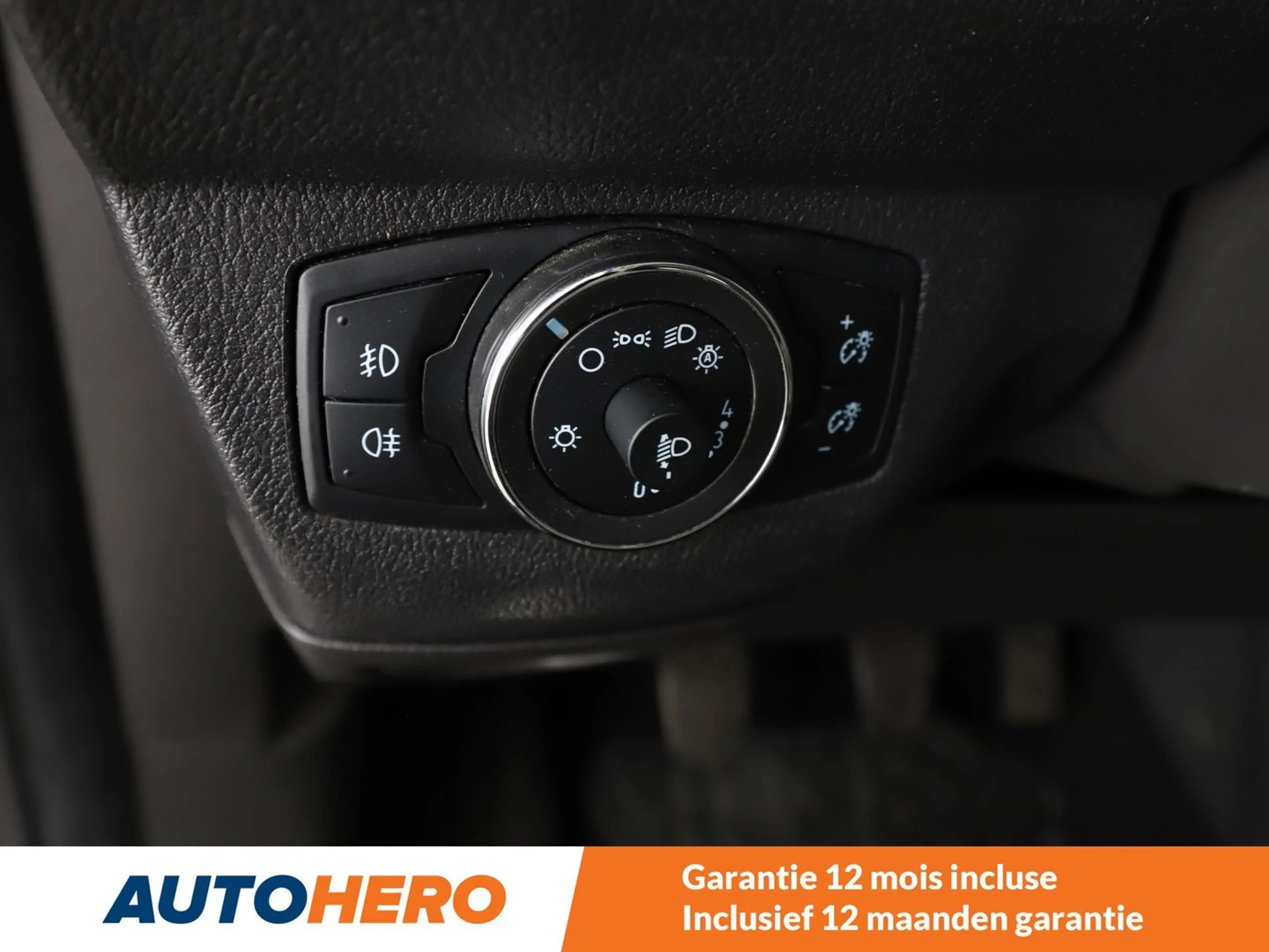 Ford Tourneo 1.0 EcoBoost Titanium — photo 14