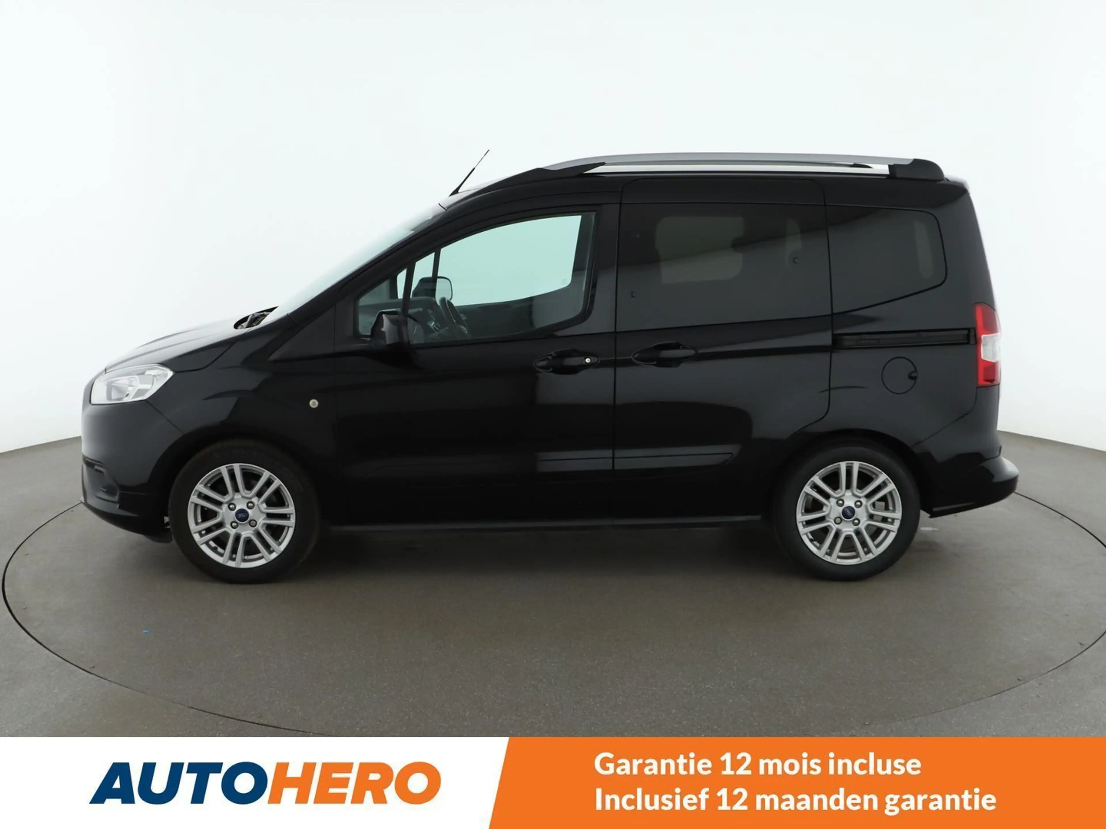 Ford Tourneo 1.0 EcoBoost Titanium — photo 3