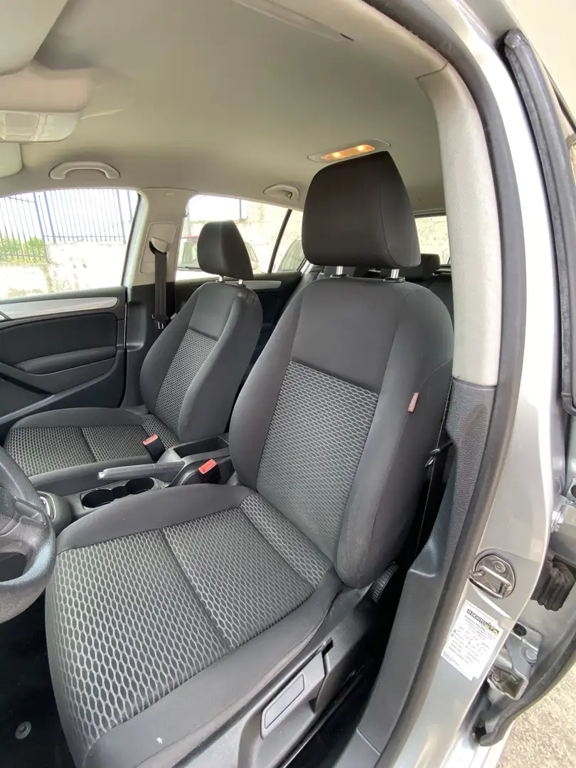 Volkswagen Golf 5p 1.6 tdi Sport Edition - 2