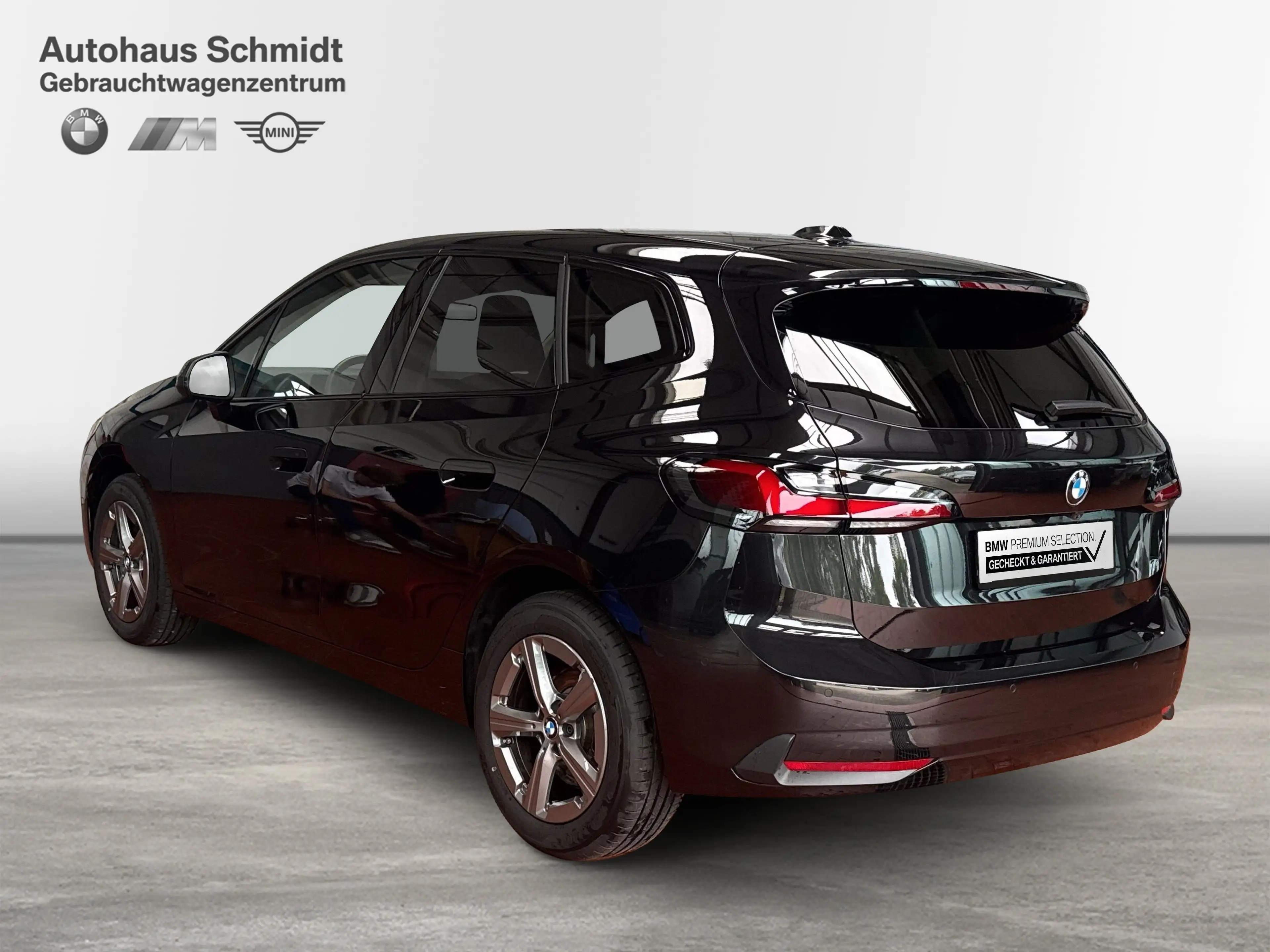 BMW 216 i Active Tourer*Navi*DAB*AHK*Adapt.LED*Driving+Par — photo 3