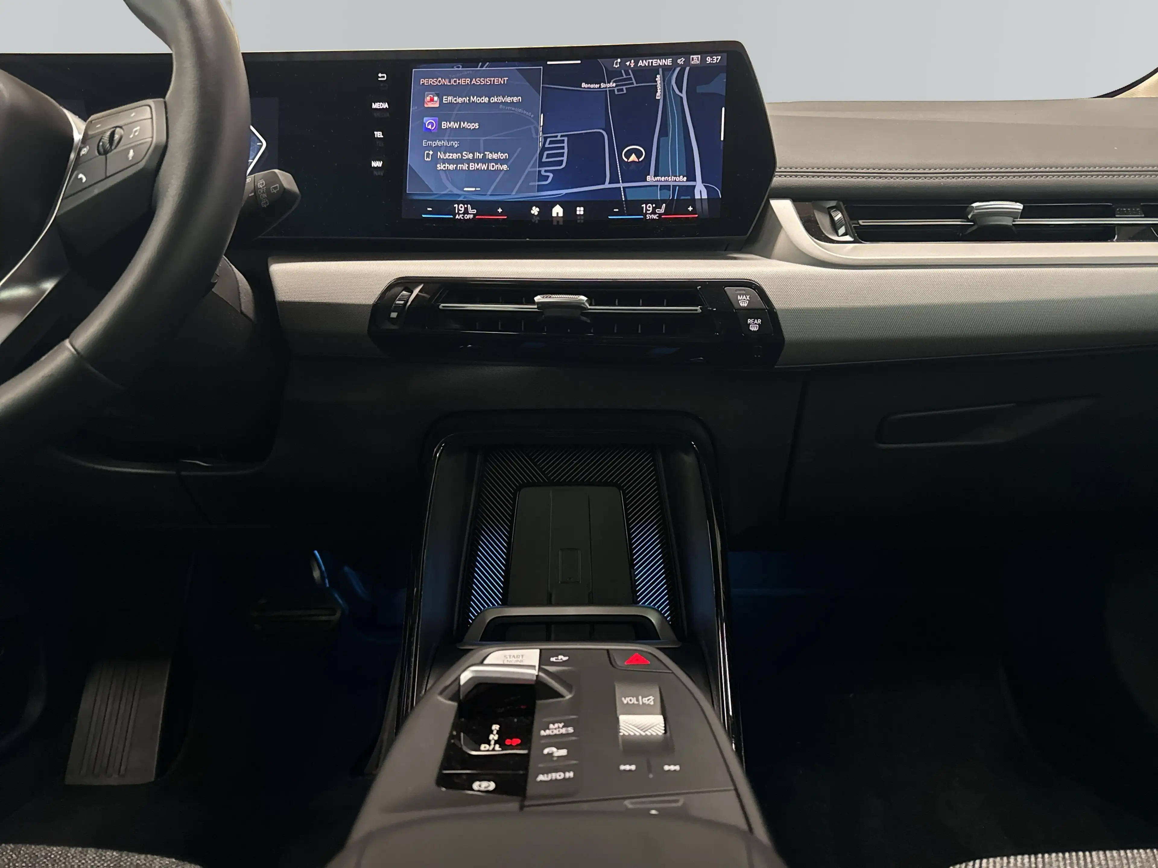 BMW 216 i Active Tourer*Navi*DAB*AHK*Adapt.LED*Driving+Par — photo 13