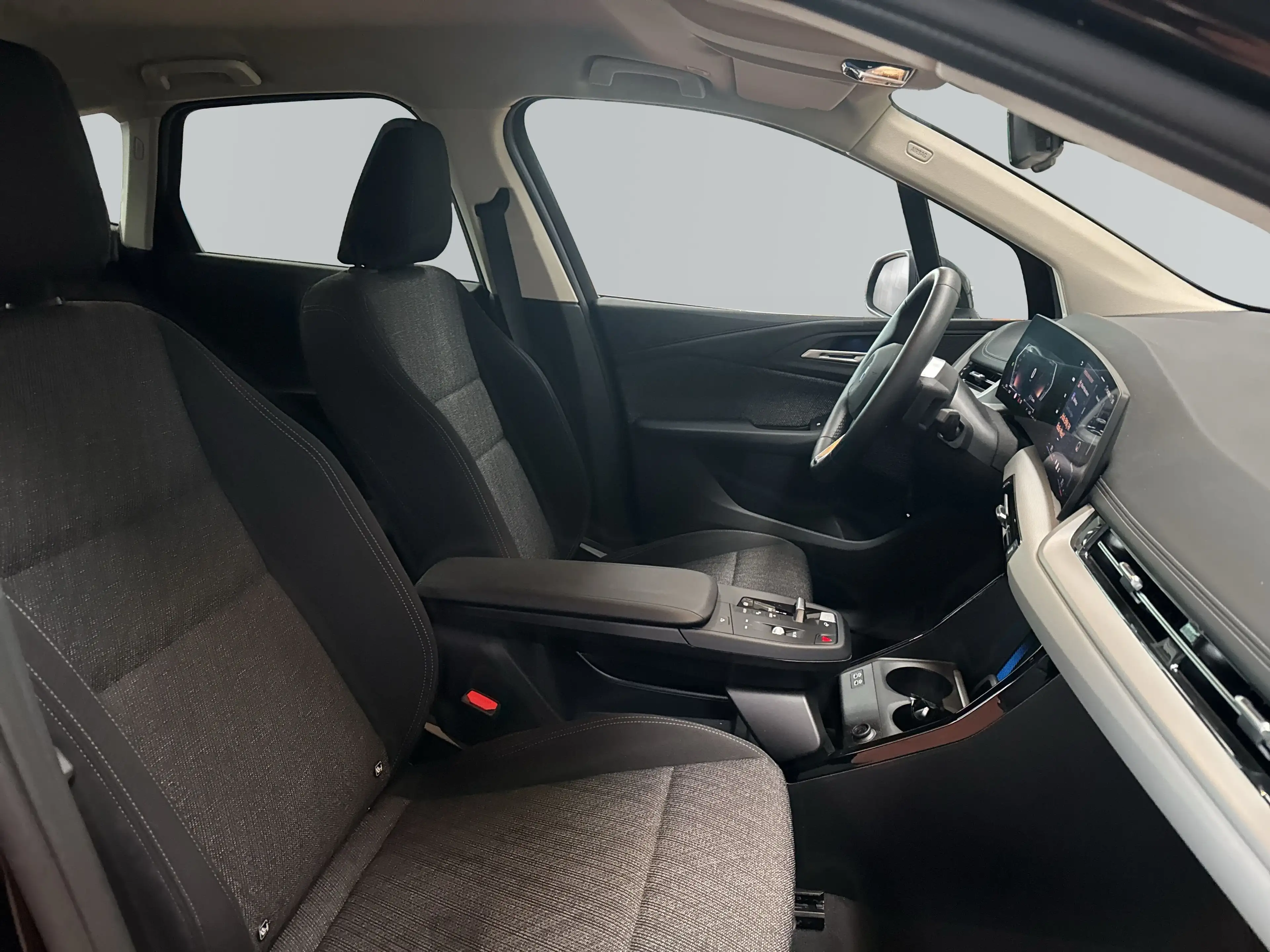 BMW 216 i Active Tourer*Navi*DAB*AHK*Adapt.LED*Driving+Par — photo 11