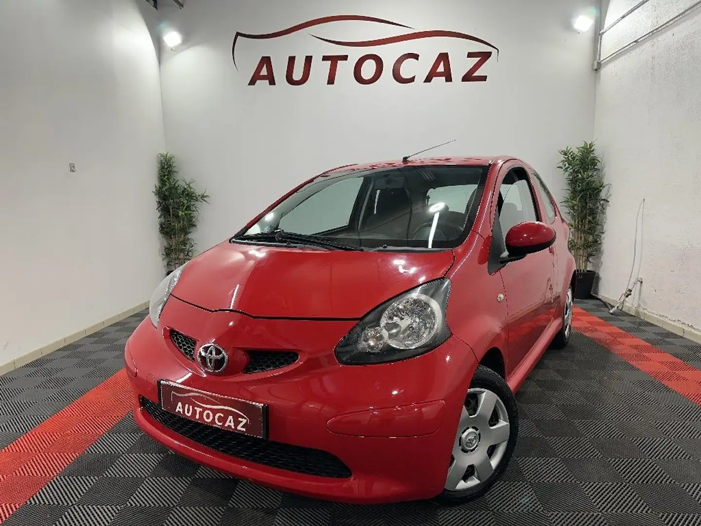 Toyota Aygo 1.0 VVT-i Confort AUTOMATIQUE +98500KMS Rouge - 1