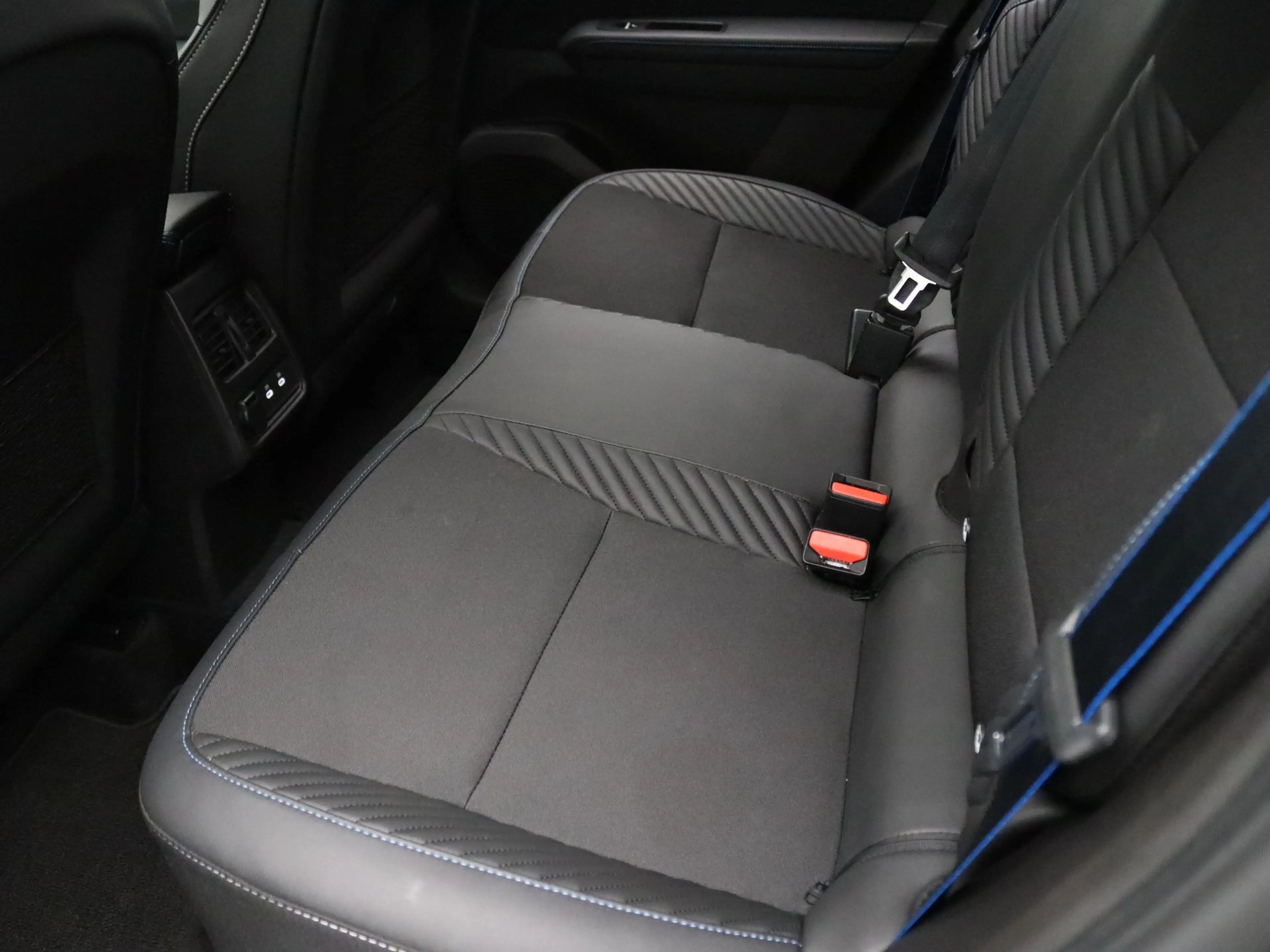Renault Captur 160pk E-Tech full hybrid esprit Alpine Apple Carpl — photo 28