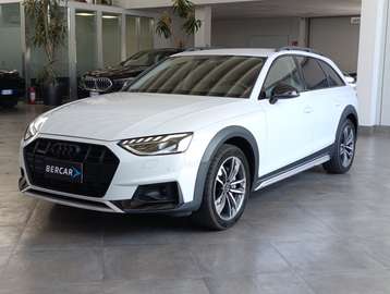 40 2.0 tdi mhev Identity Contrast quattro 204cv s-tronic