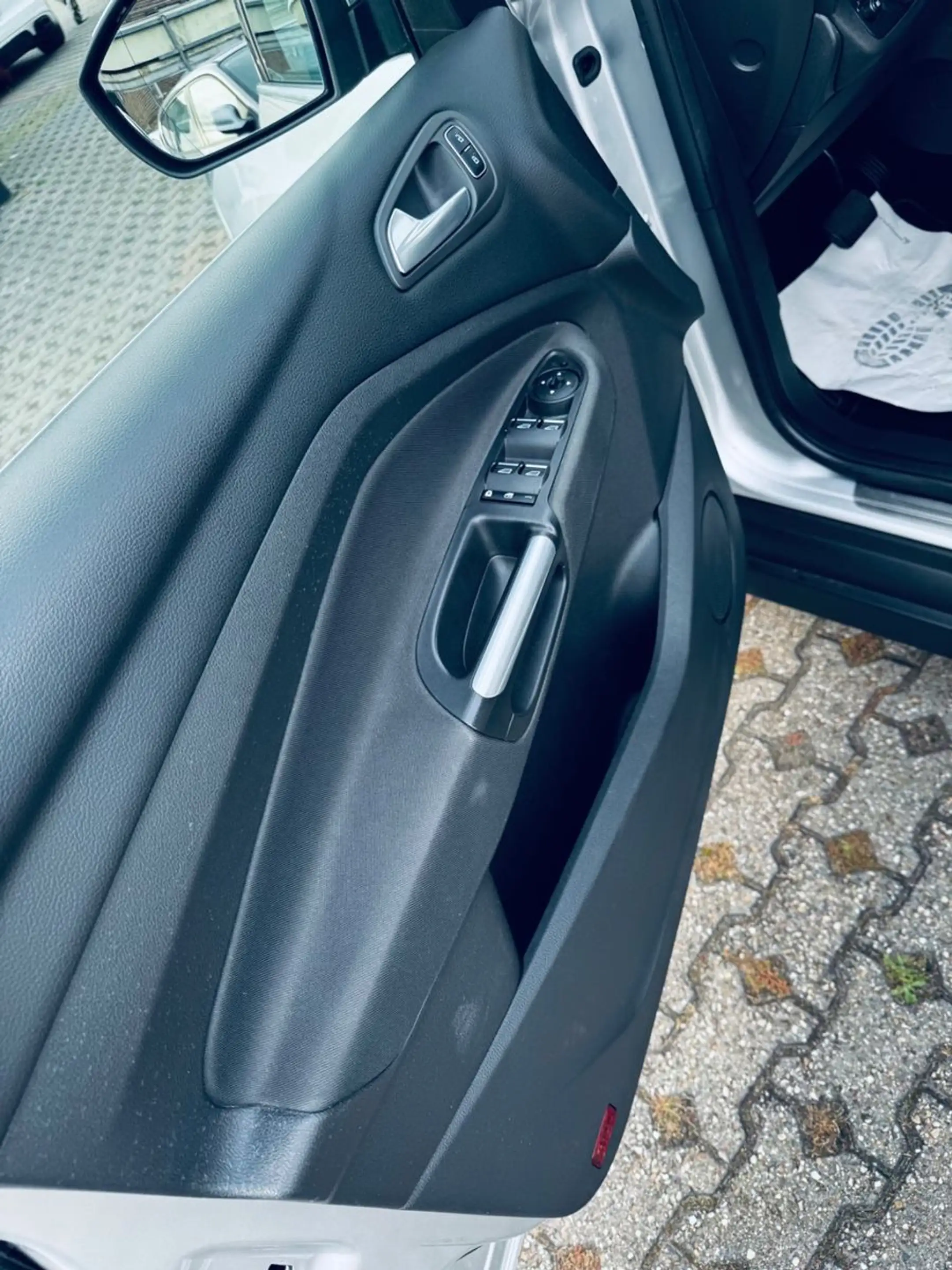 Ford Grand C-Max Grand C-MAX Titanium — photo 12