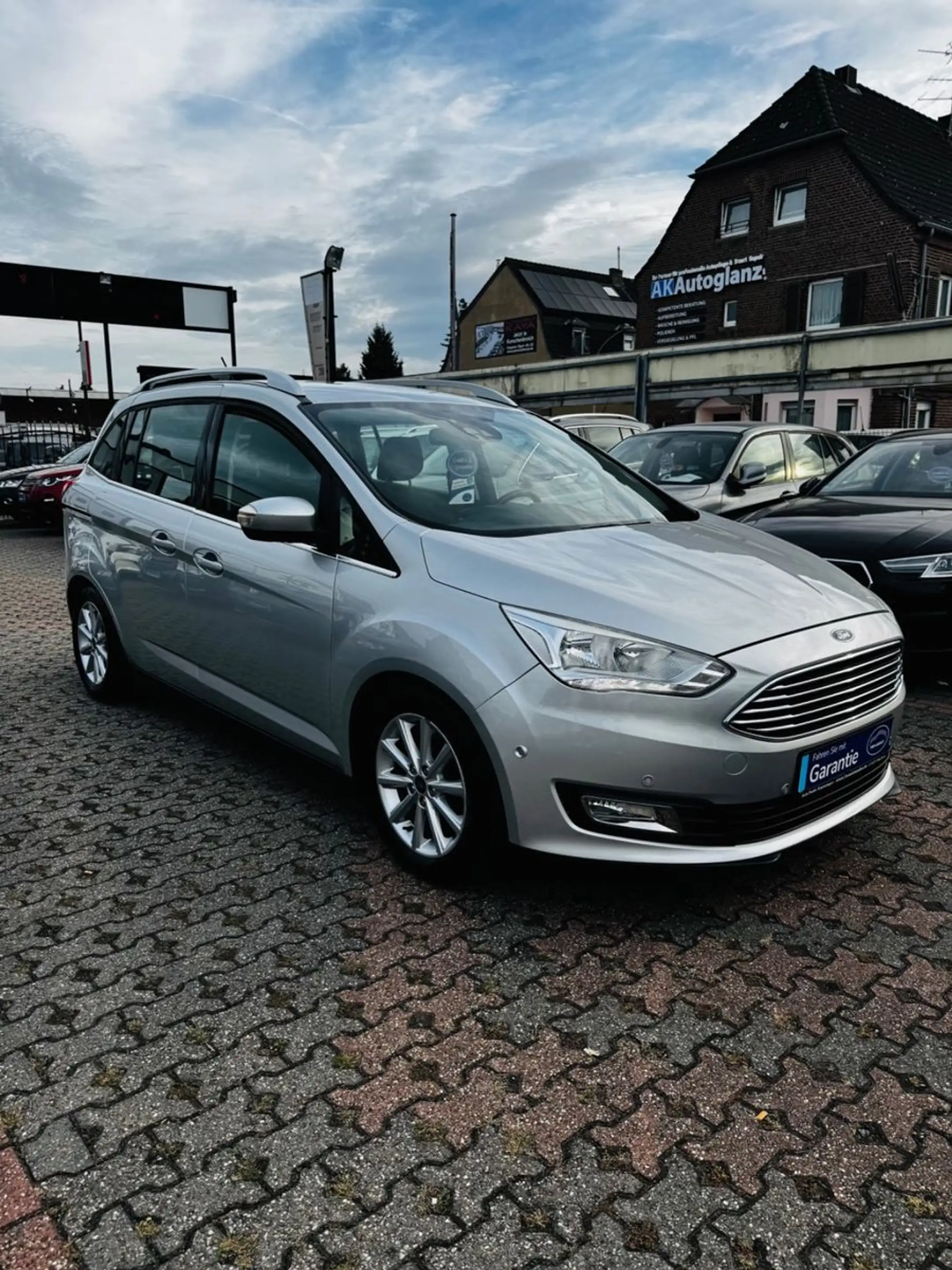Ford Grand C-Max Grand C-MAX Titanium — photo 3