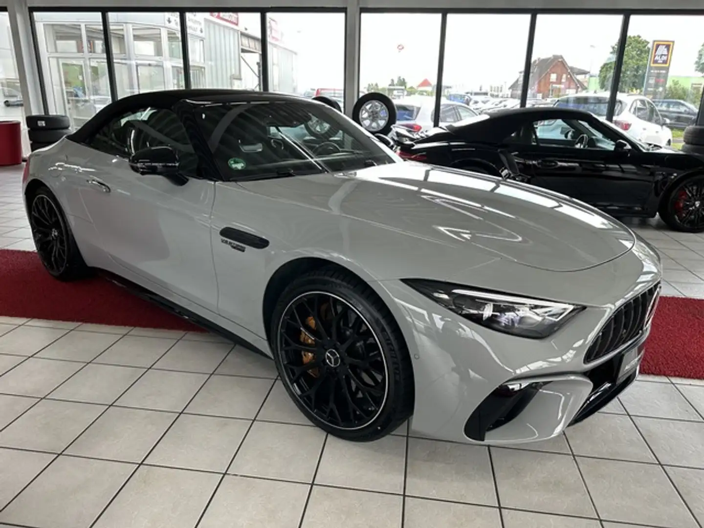 Mercedes-Benz SL 63 AMG 4MATIC+ Keramik+Burmester LiftsystemVorderachse+36 Grau - 2