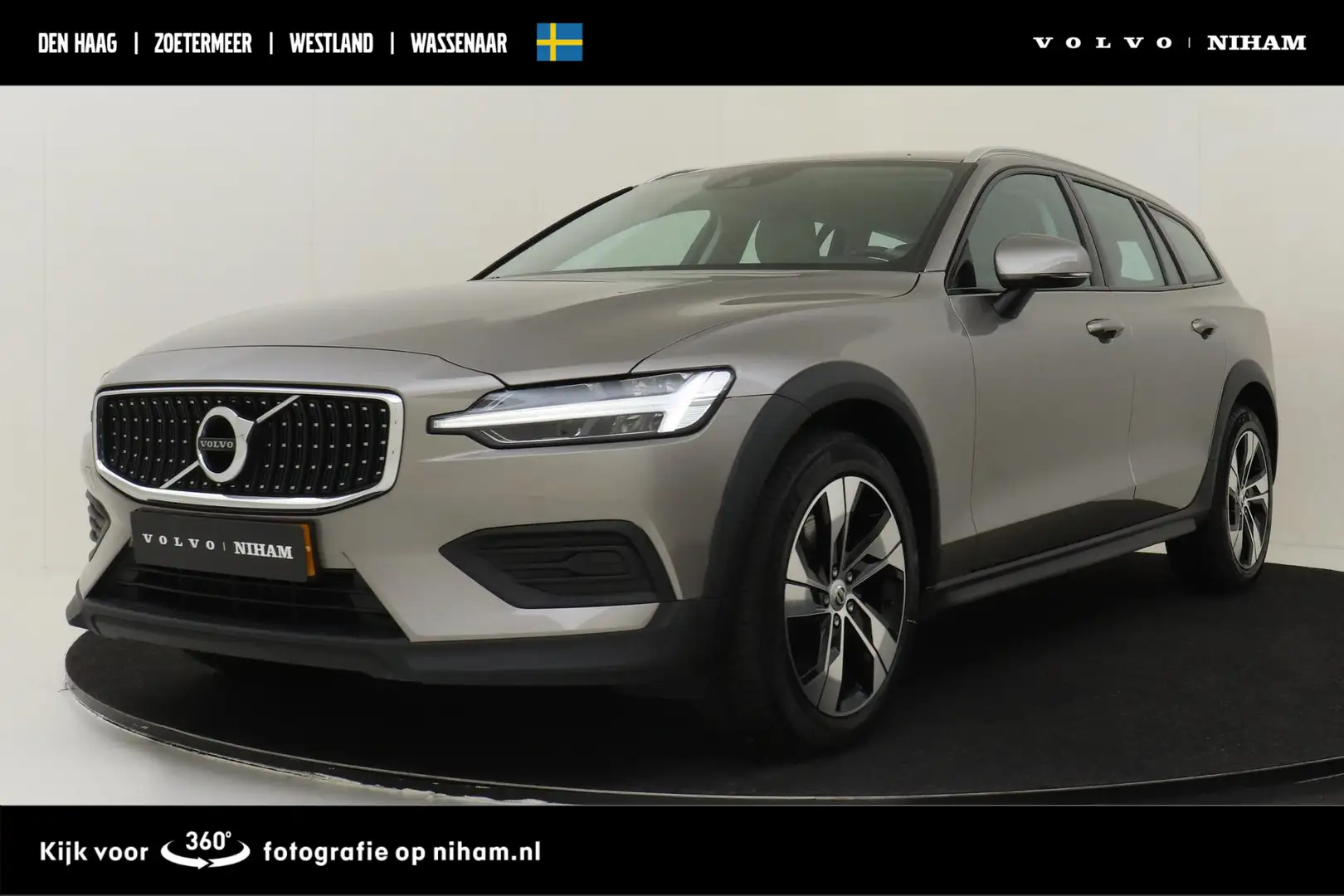 Volvo V60 Cross Country B5 (M-HYBRID) AWD PRO -HARMAN/KARDON|POWER-SEATS|C Grijs - 1