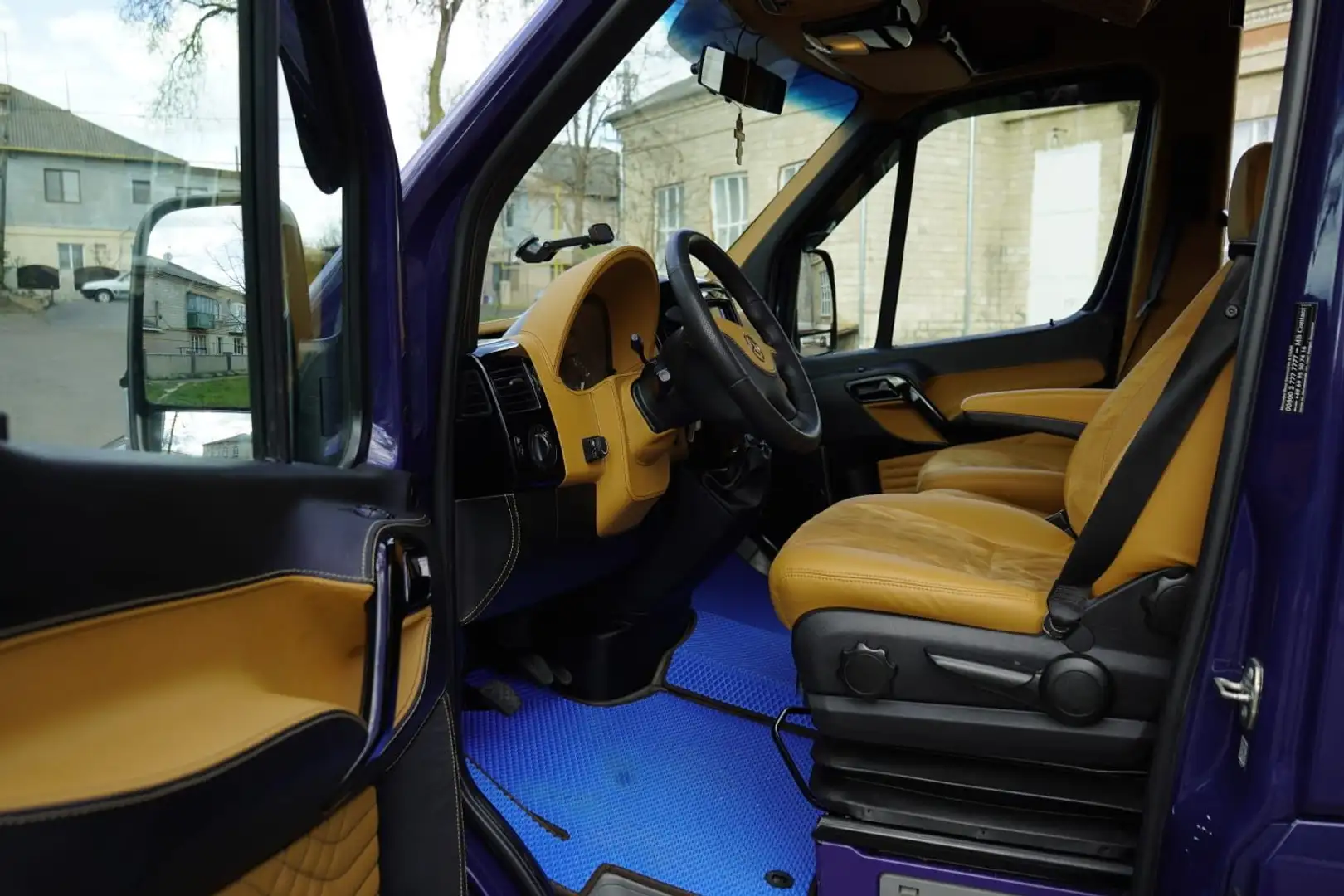Mercedes-Benz Sprinter II Kombi 316 CDI+VIP SONDERUMBAU+ Blauw - 2