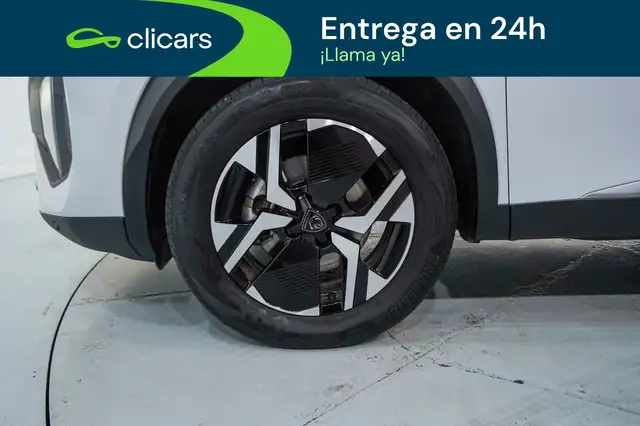 Peugeot 2008 view 11
