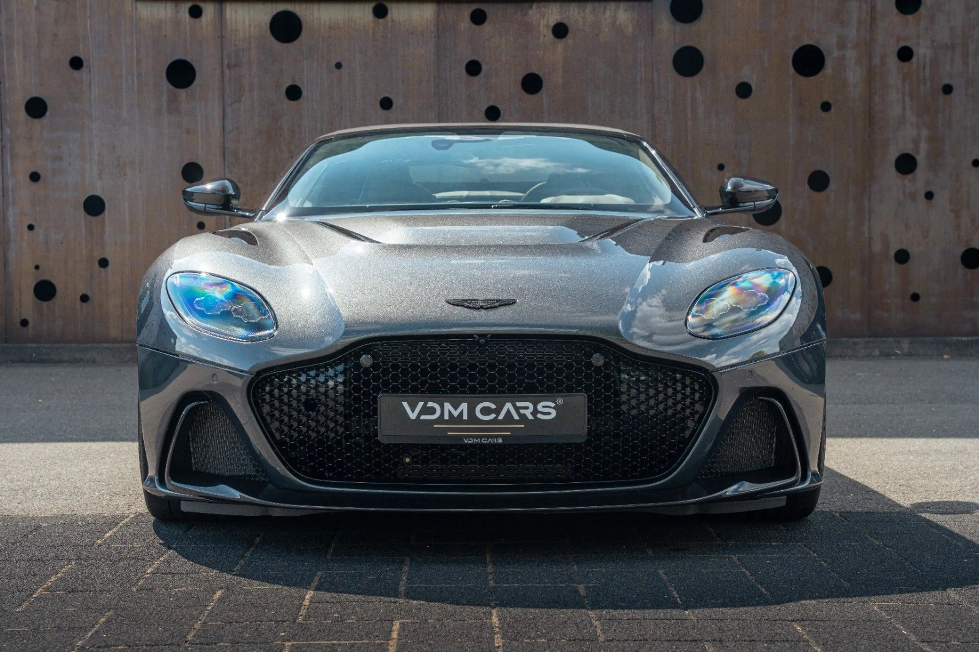 Aston Martin DBS Volante 770 Ultimate*1 of 199*Carbon*Carb Bucket — photo 2