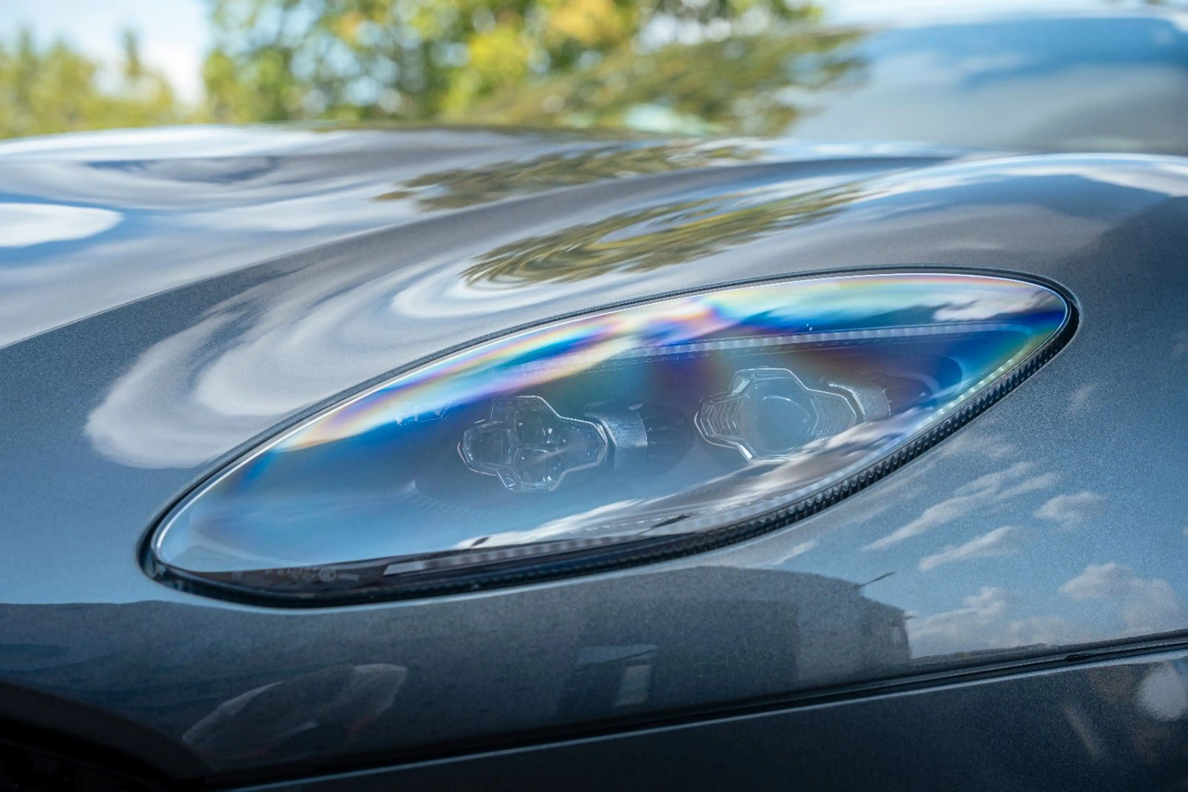 Aston Martin DBS Volante 770 Ultimate*1 of 199*Carbon*Carb Bucket — photo 10