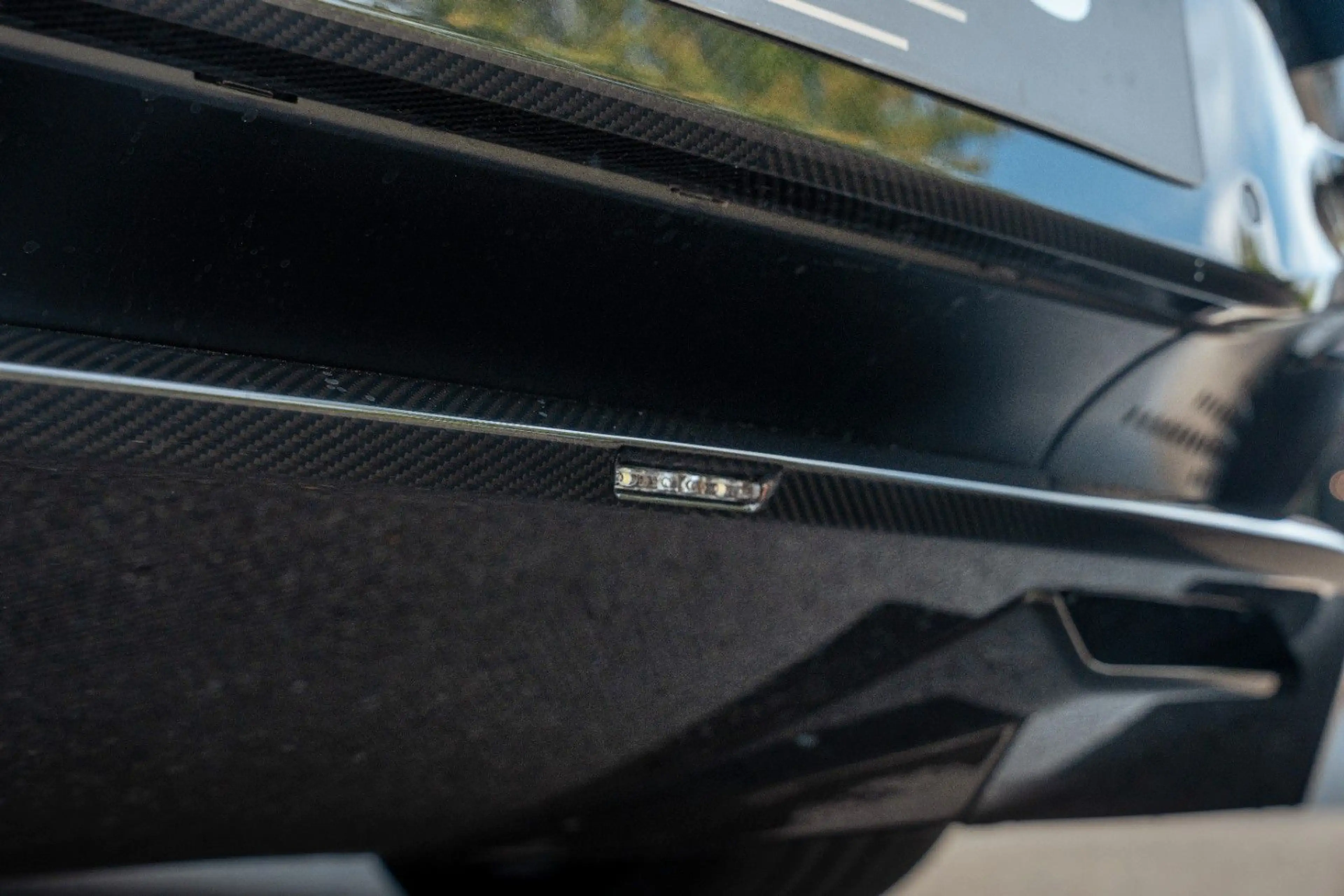 Aston Martin DBS Volante 770 Ultimate*1 of 199*Carbon*Carb Bucket — photo 15