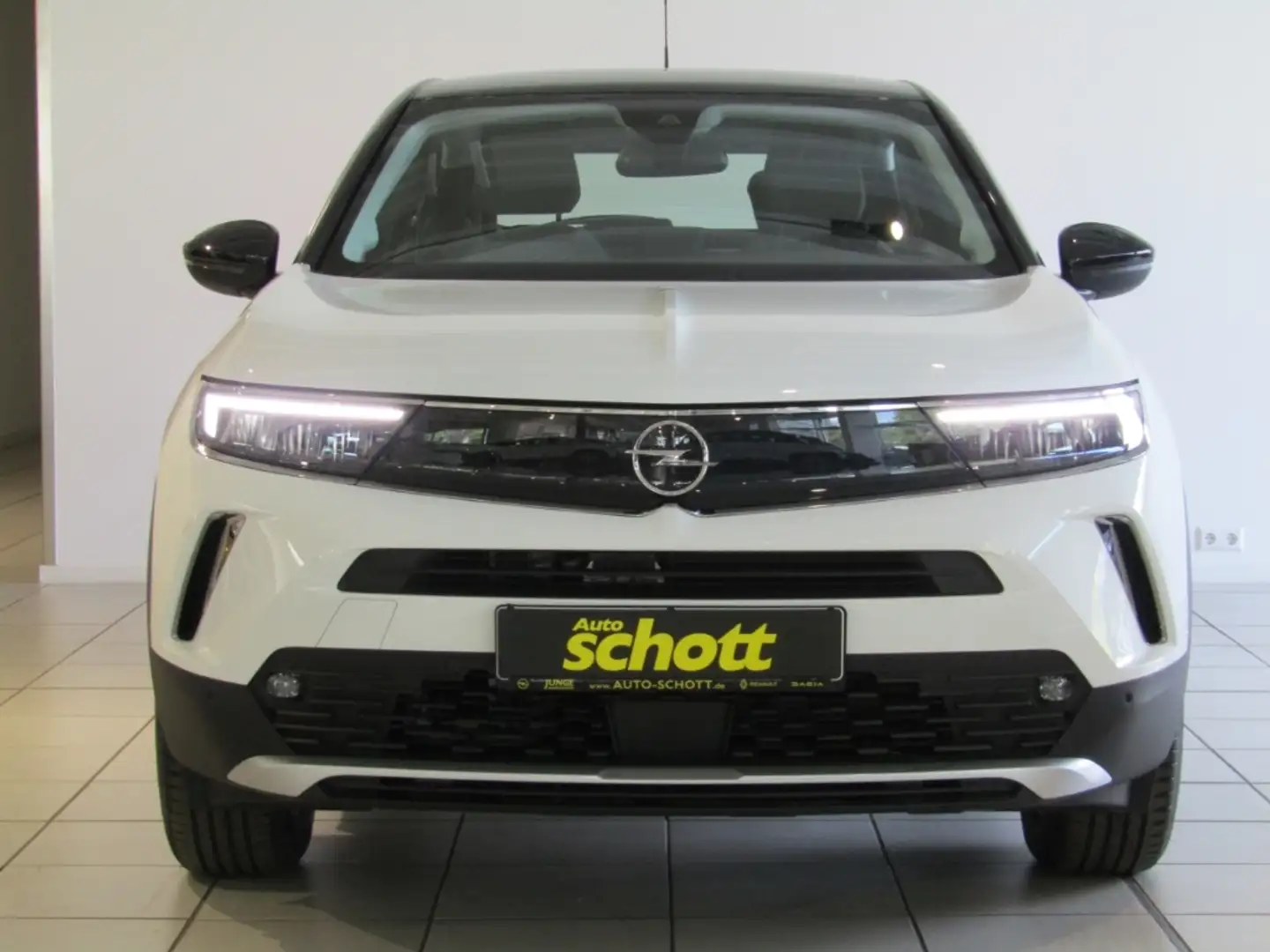 Opel Mokka e Elegance (MJ22C) Elektromotor 100 kW (136 Weiß - 2