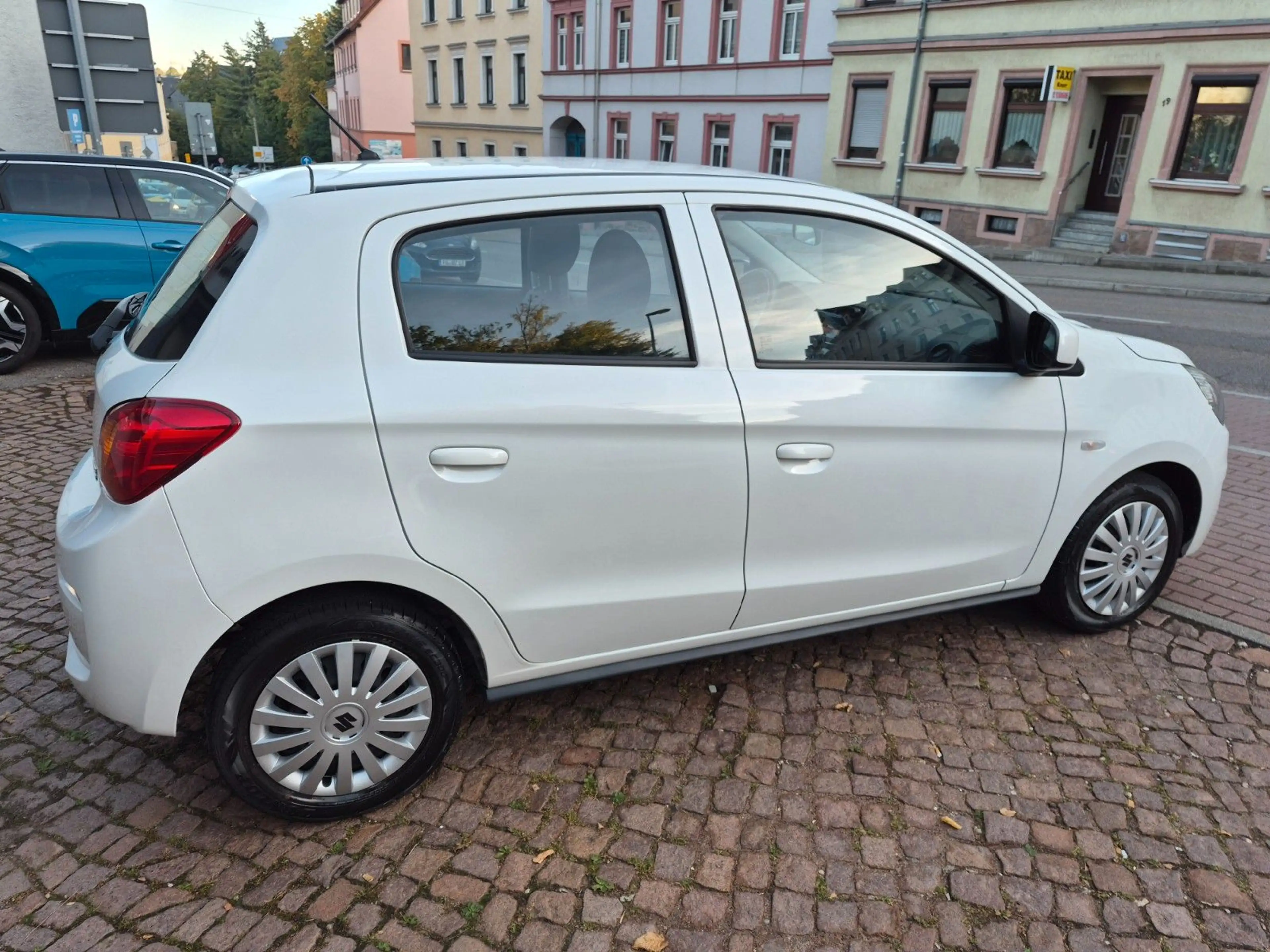 Mitsubishi Space Star 1.0 MIVEC Active — photo 6