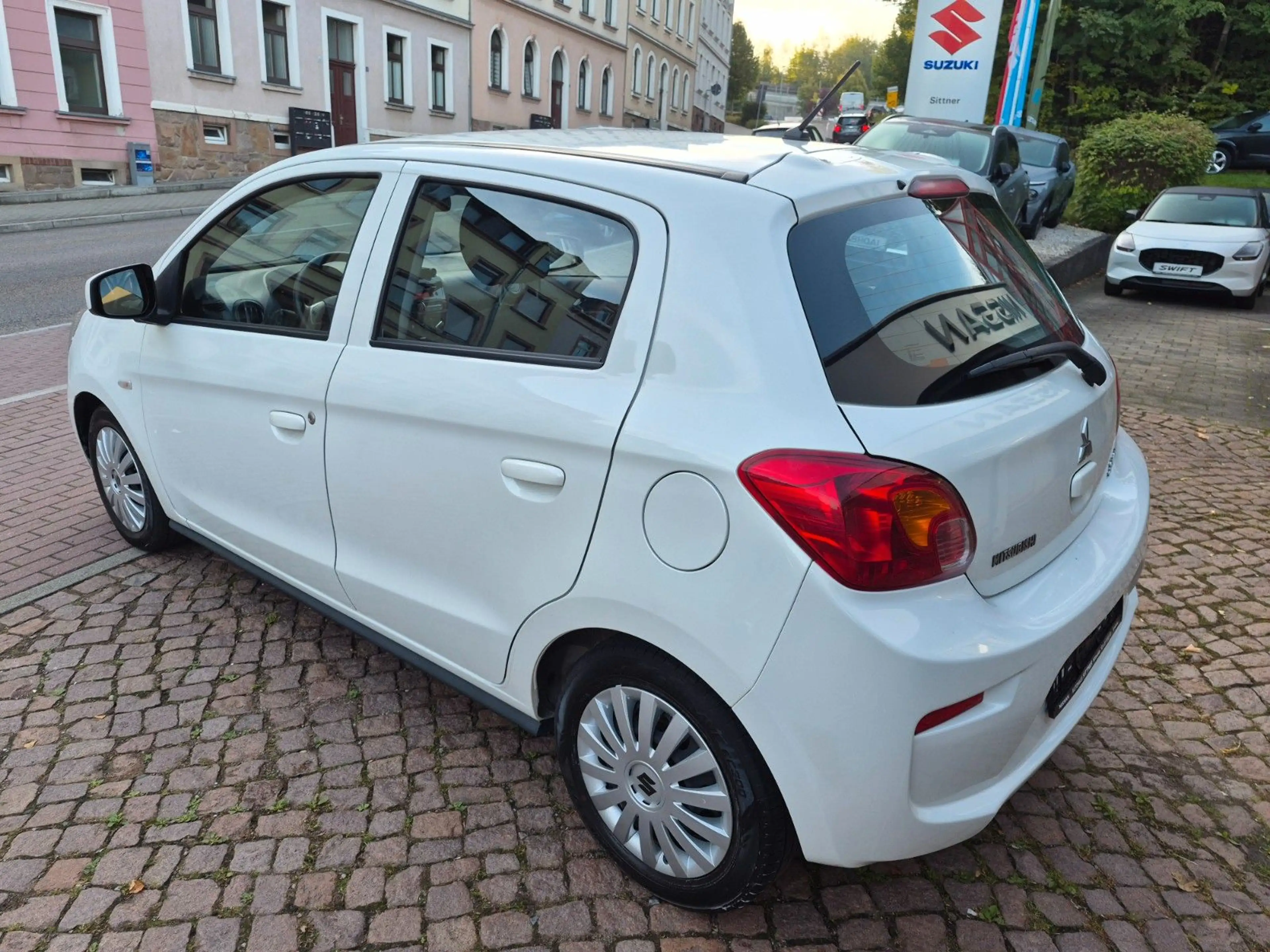 Mitsubishi Space Star 1.0 MIVEC Active — photo 9