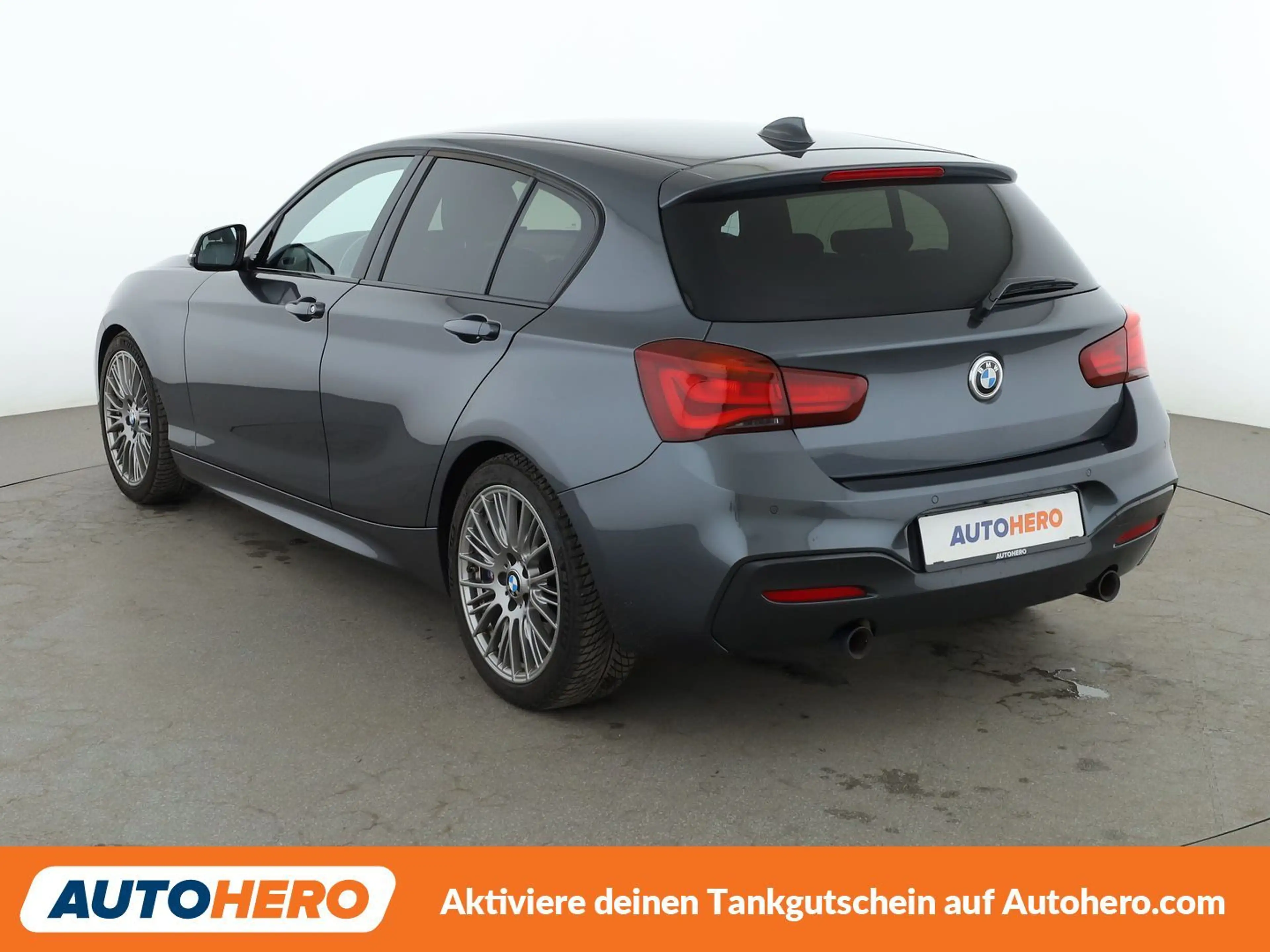 BMW 140 M140i xDrive Special Edition Aut.*NAVI*LED*TEMPO* — photo 4