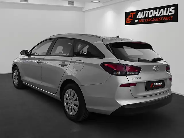 Hyundai I30 view 3