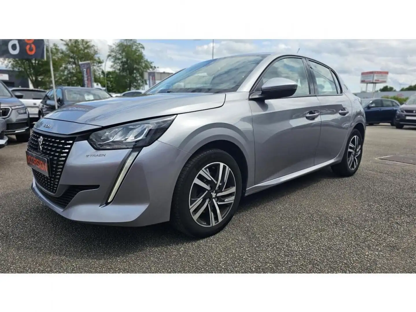 Peugeot 208 Allure 1.5 BlueHDi 100cv Gris - 2