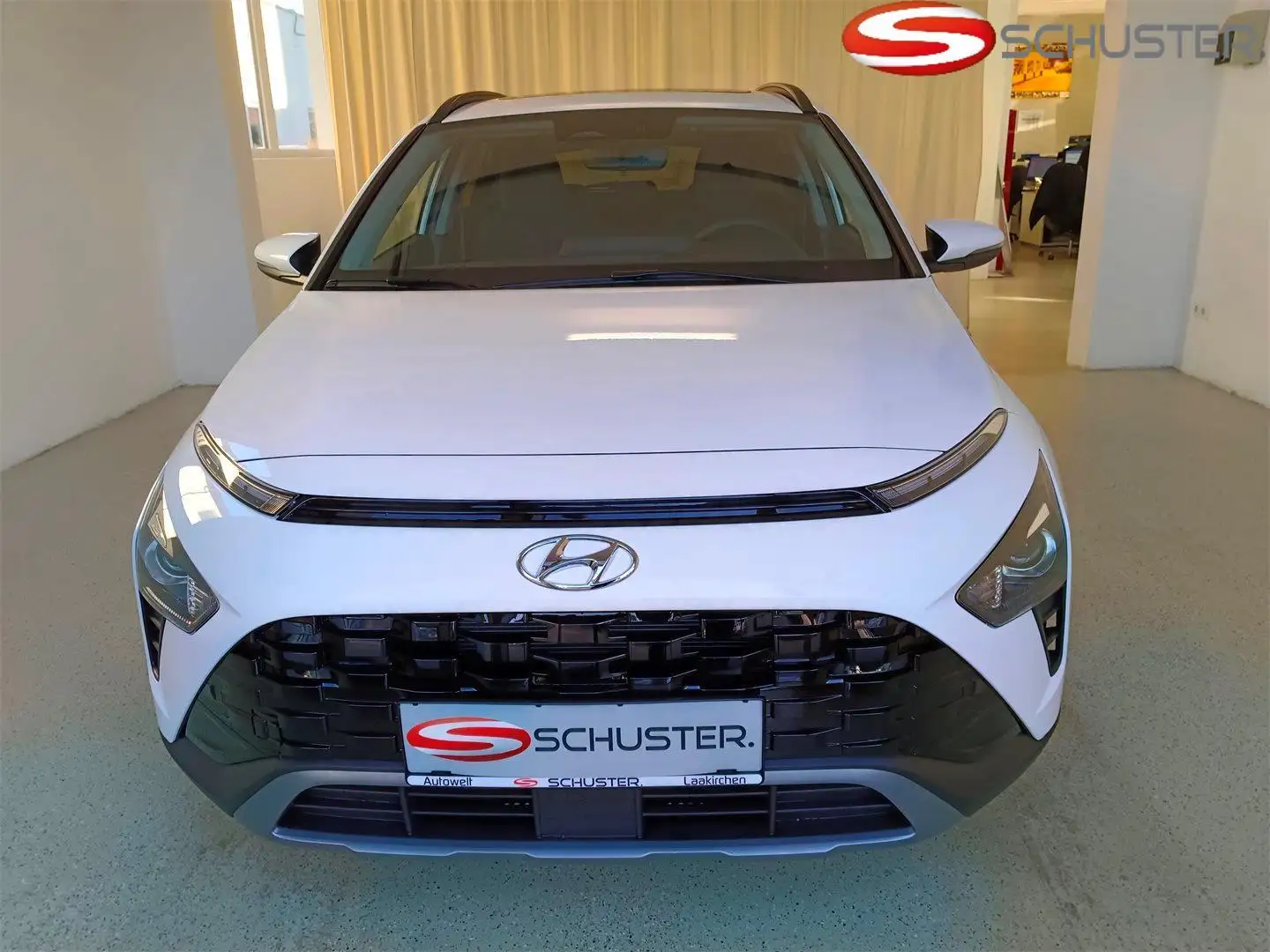 Hyundai BAYON Bayon 1,2 MPI i-Line Plus *Schiebedach*NaviLink* Weiß - 2