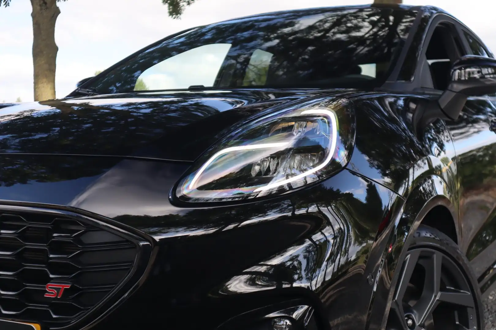Ford Puma 1.0 EcoBoost Hybrid 170pk Automaat ST-X | Driver A Zwart - 2