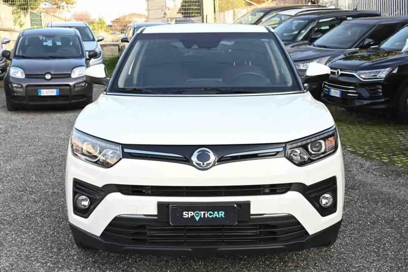 SsangYong Tivoli 1.2 GDI Turbo 2WD Bi-fuel GPL Connect Weiß - 2