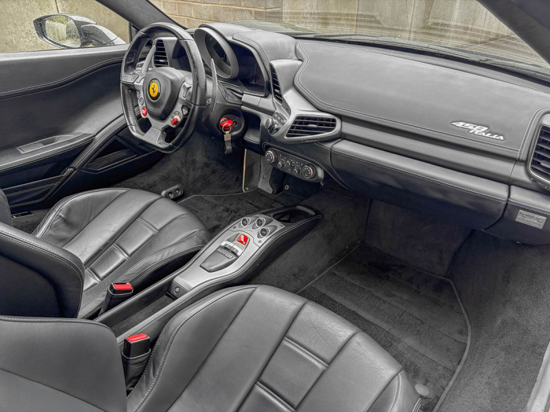 Ferrari 458 Ferrari 458 Italia 4.5 V8 570ch/Leder/20/Xénon/ — photo 7