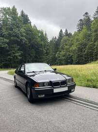 BMW e36 318is