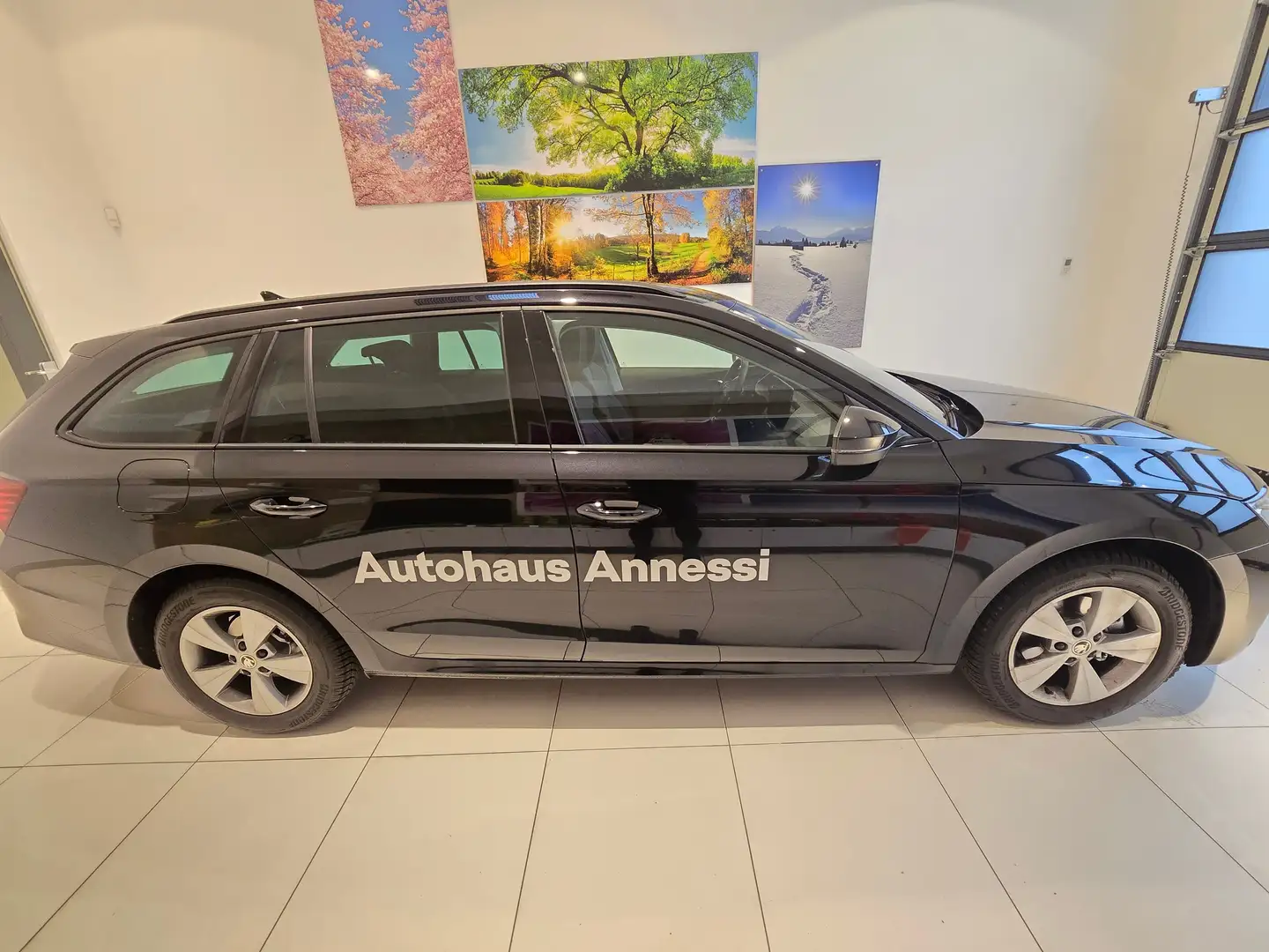 Skoda Octavia 2.0 TDI 110 kW Selection Schwarz - 2