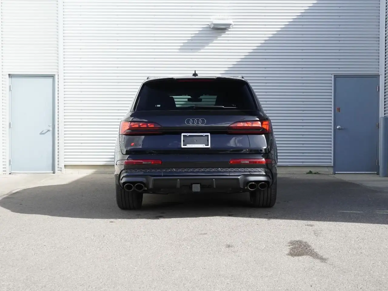 Audi SQ7 снимка Audi SQ7