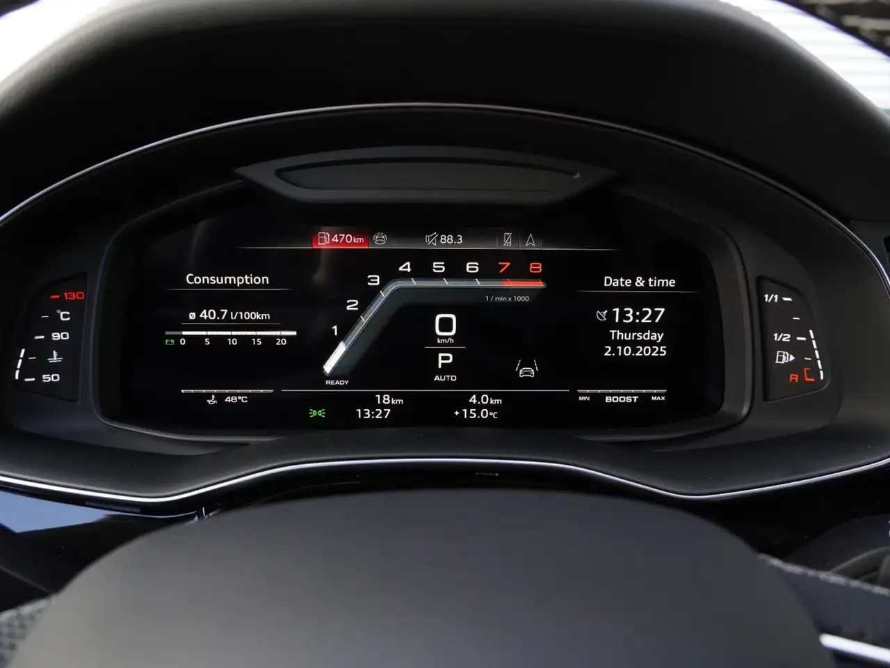 Audi SQ7 снимка Audi SQ7