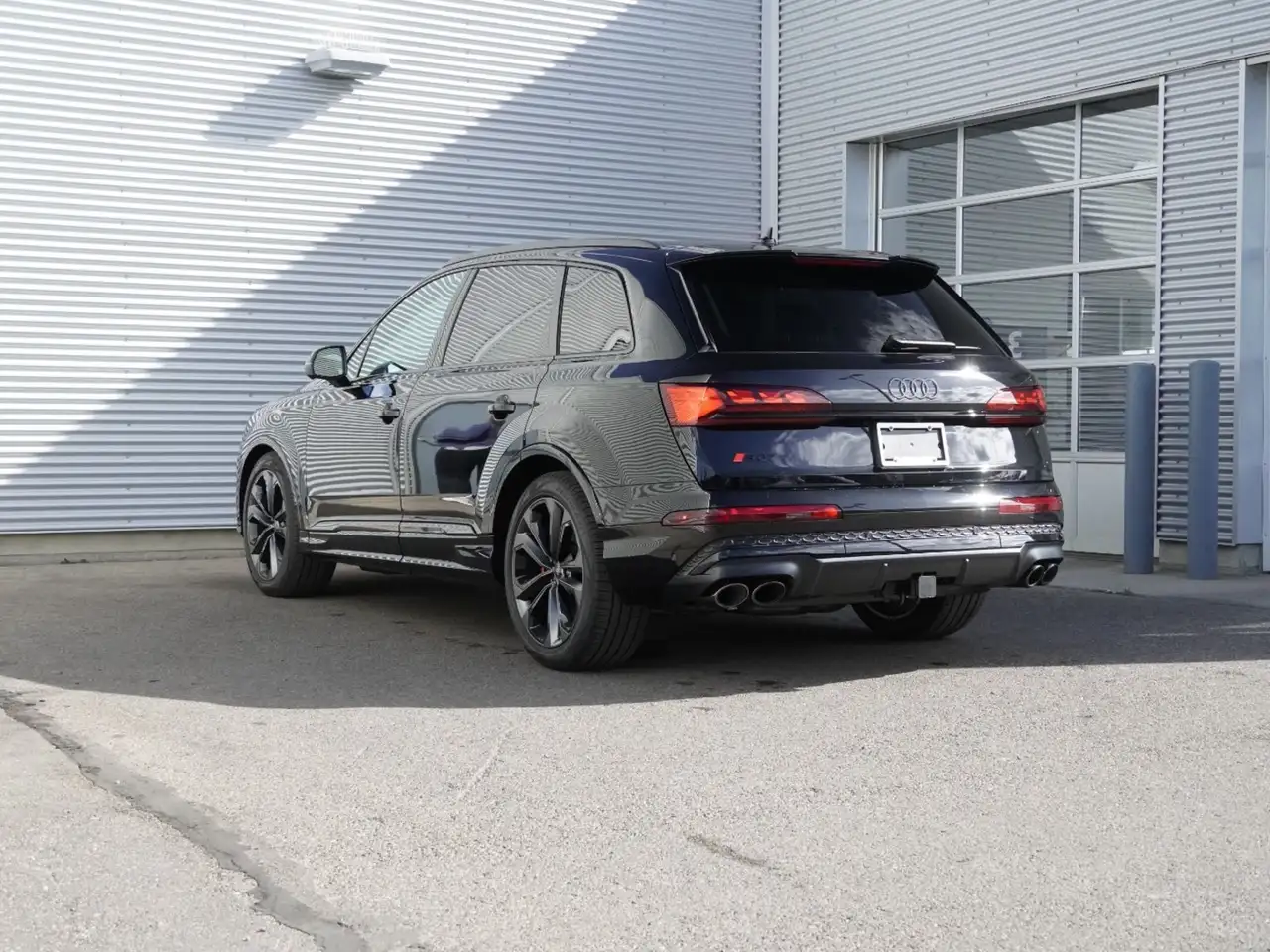 Audi SQ7 снимка Audi SQ7