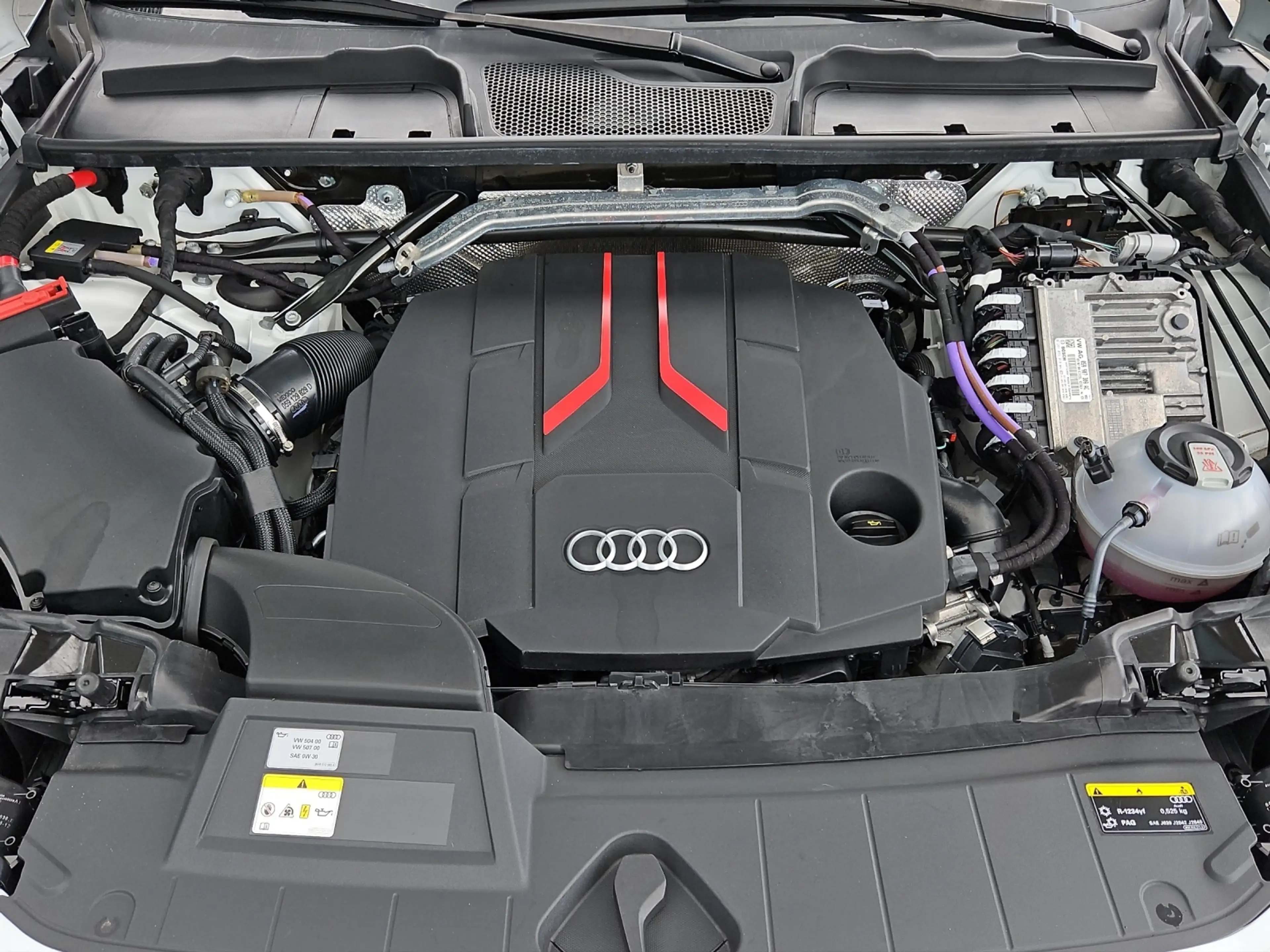 Audi SQ5 3.0 TDI quattro AHK/PANO/MATRIX — photo 11