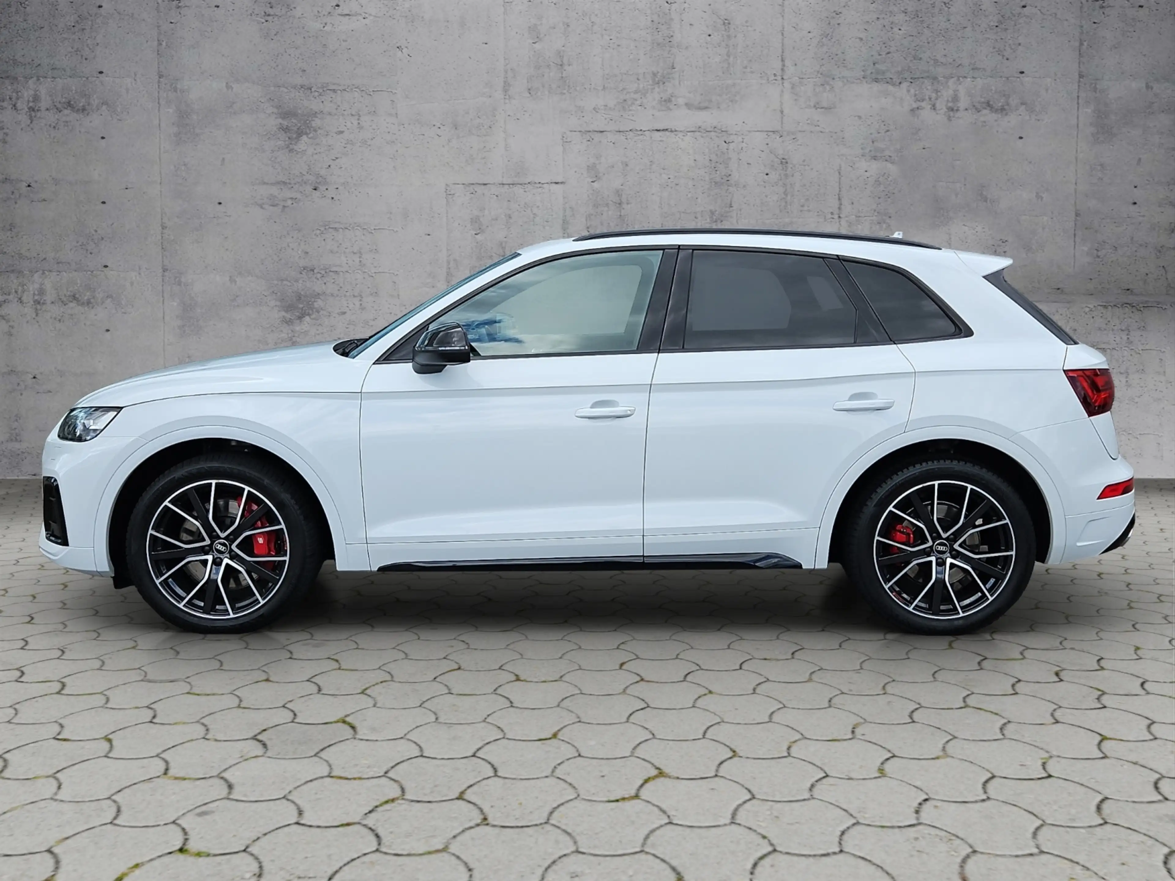 Audi SQ5 3.0 TDI quattro AHK/PANO/MATRIX — photo 2