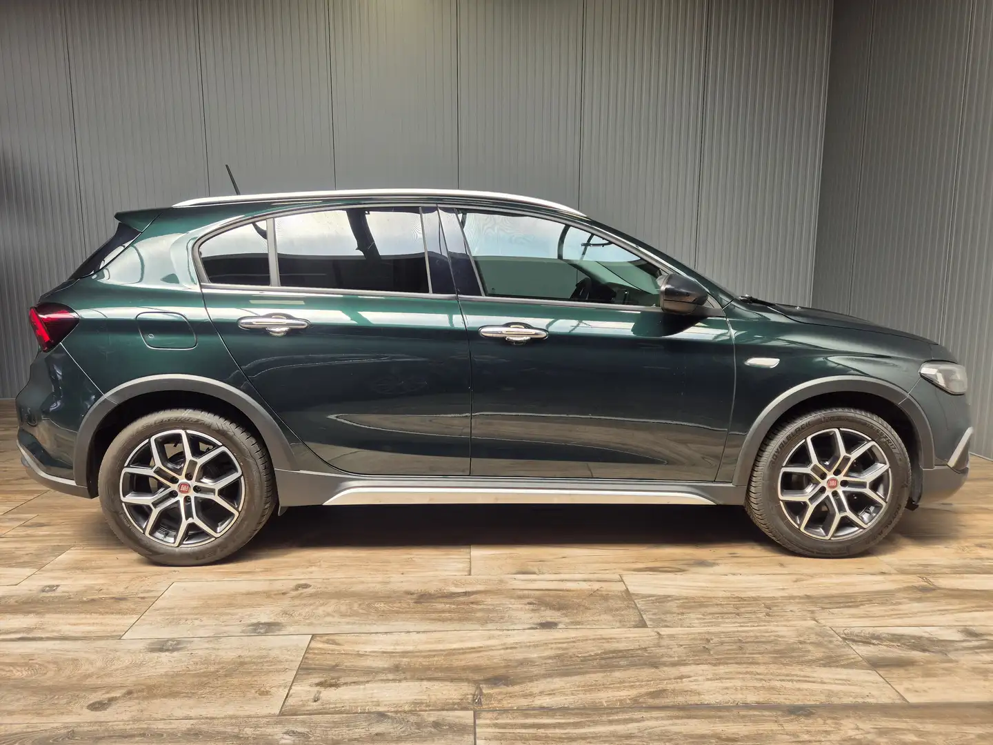 Fiat Tipo 1.0Turbo 99pk Firefly Cross Grün - 1