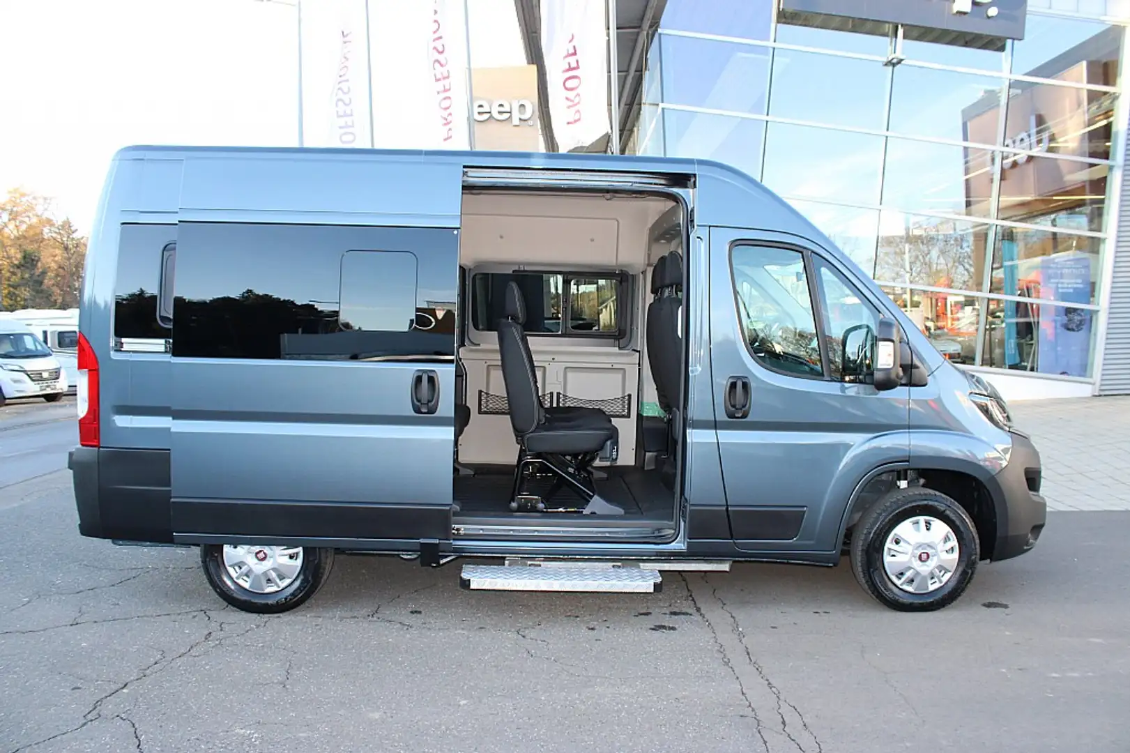 Fiat Ducato 33 L2H2 140 Kombi Grau - 1