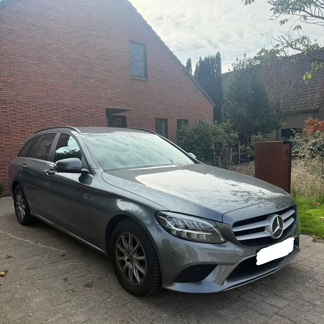 Mercedes-Benz C 180 Gekeurd voor verkoop in nieuwstaat Grijs - 2