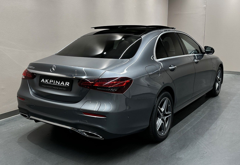 Mercedes-Benz E 300 E300 de AMG Line *1.HAND*BURMESTER*PANO*360°* — photo 5