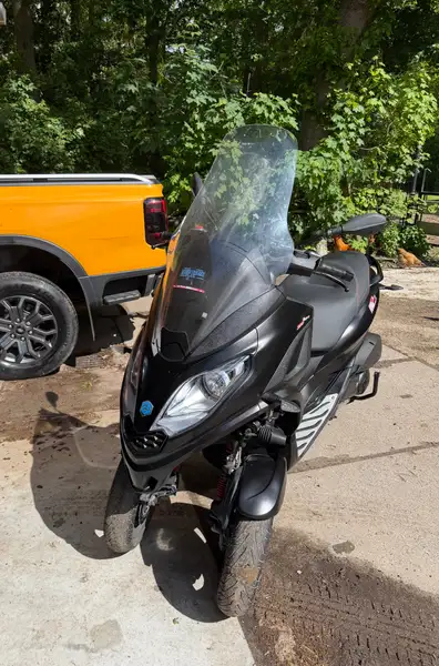 Piaggio MP3 300 - foto 7