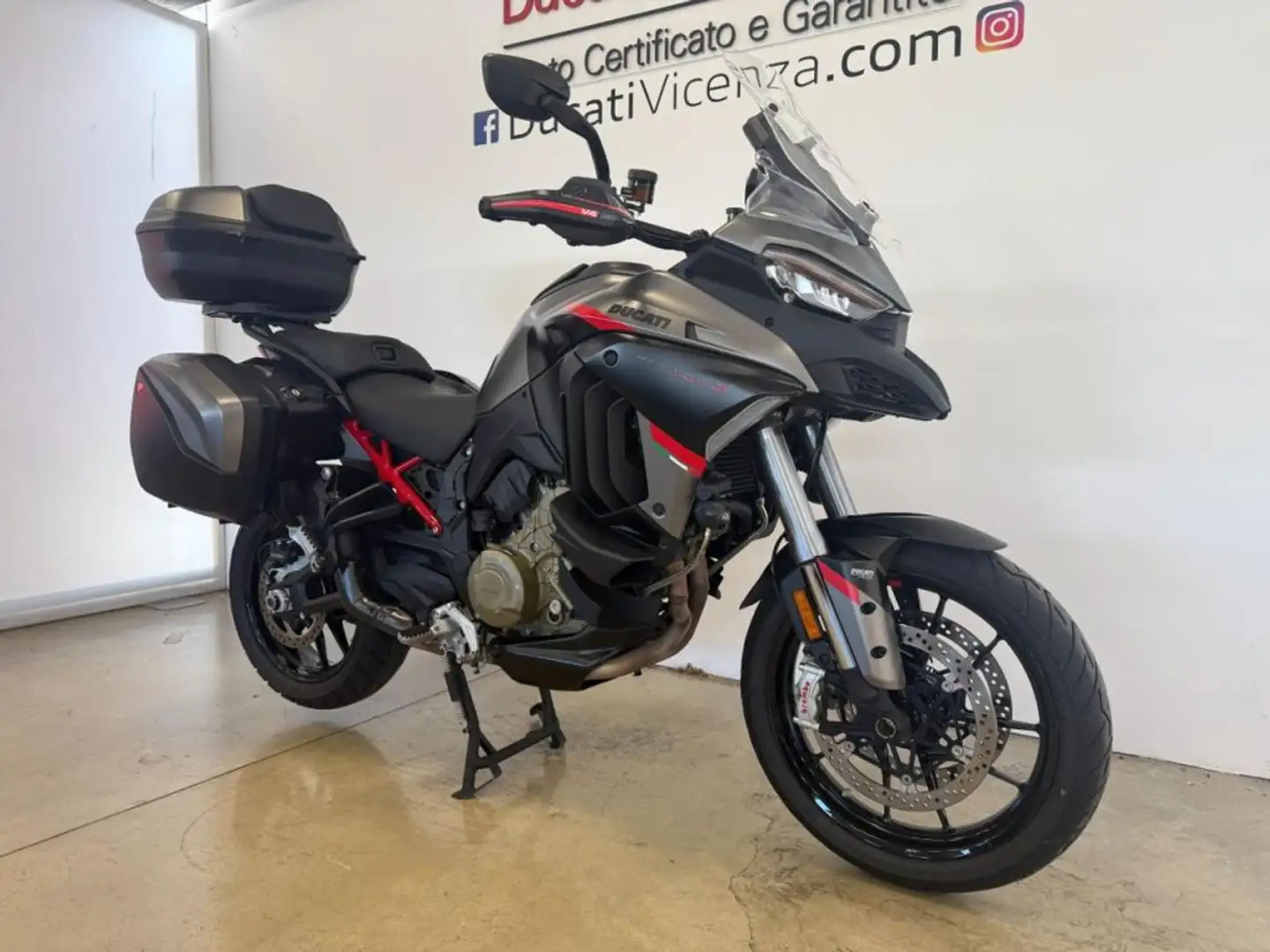 Ducati Multistrada V4 S GRAND TOUR 2024 Grigio - 2