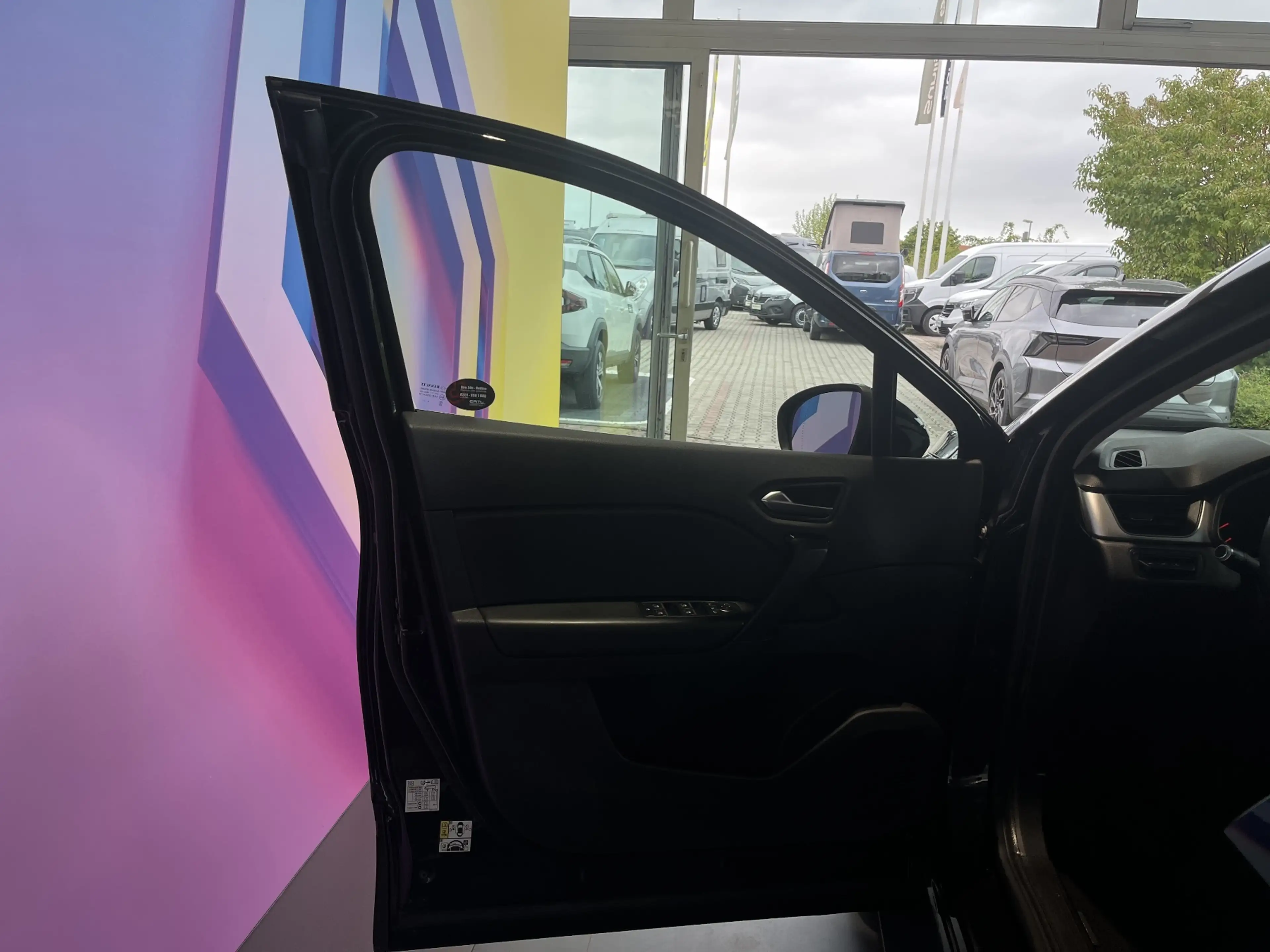 Renault Captur EXPERIENCE TCe 130 — photo 15