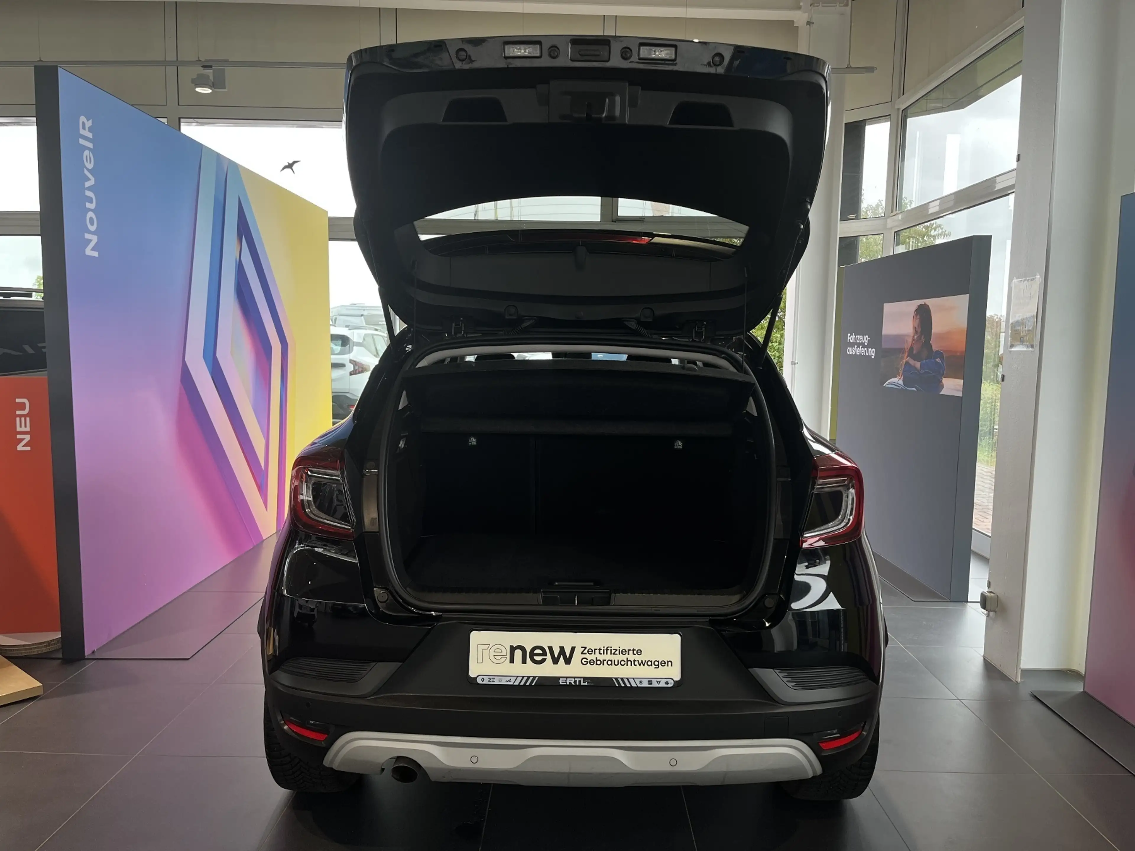 Renault Captur EXPERIENCE TCe 130 — photo 12