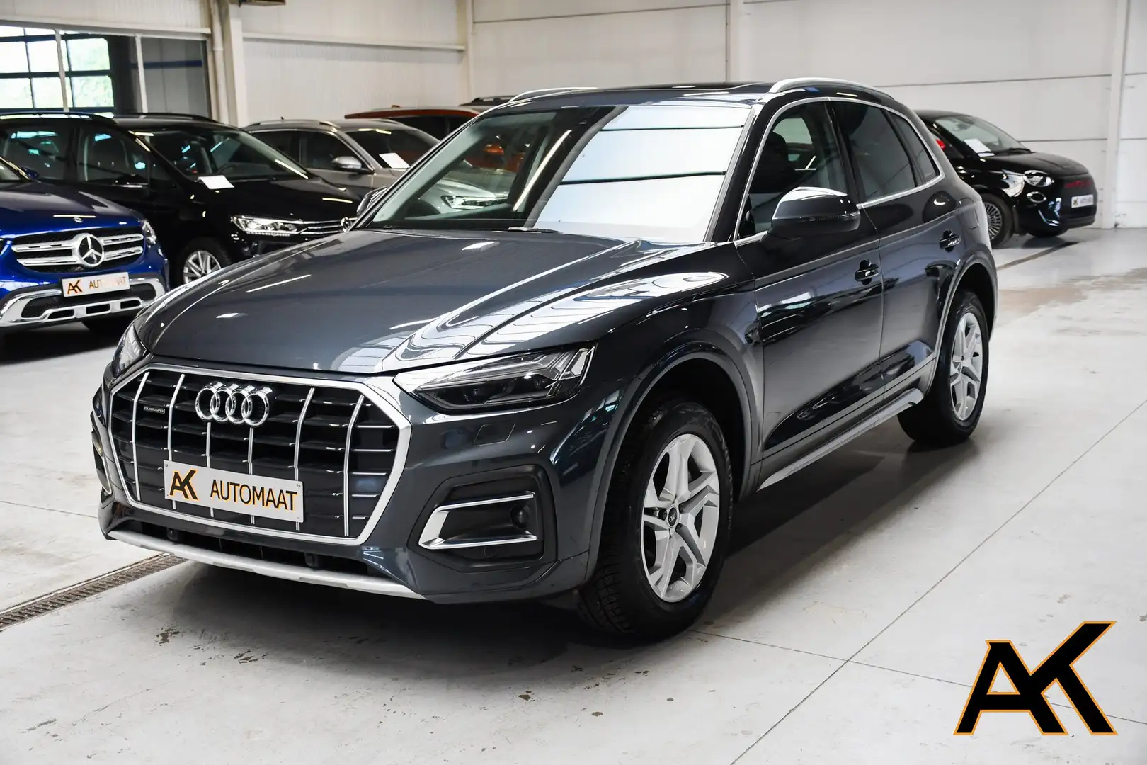 Audi Q5 50 TFSIe Quattro PHEV Business - LEDER / NAVI /ACC Gris - 1