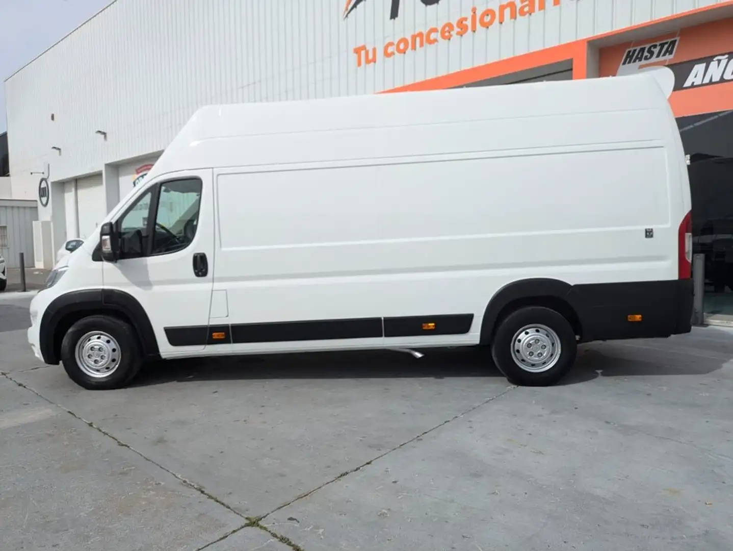 Citroen Jumper BlueHDi 96KW (130CV) Furg.35 Heavy L4H3 Blanc - 2
