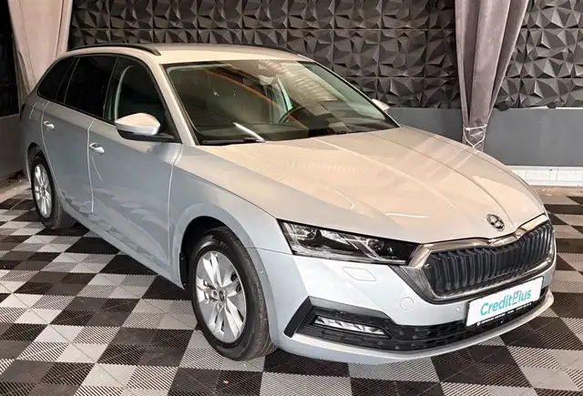 Skoda Octavia Combi Ambition, Navigationssystem,