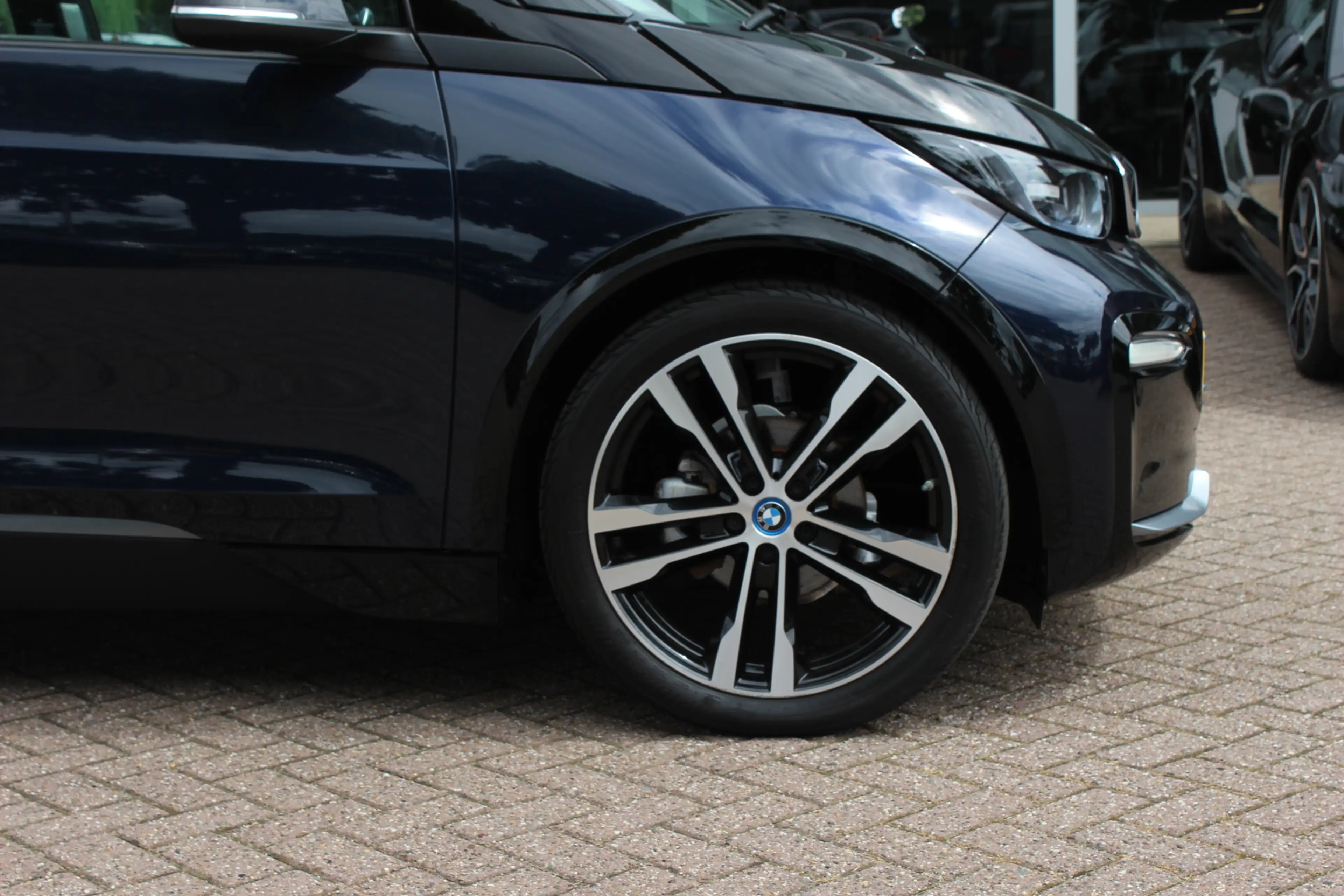 BMW i3 S Executive Edition 120Ah 42 kWh / SoH 89,4% / Cam — photo 14