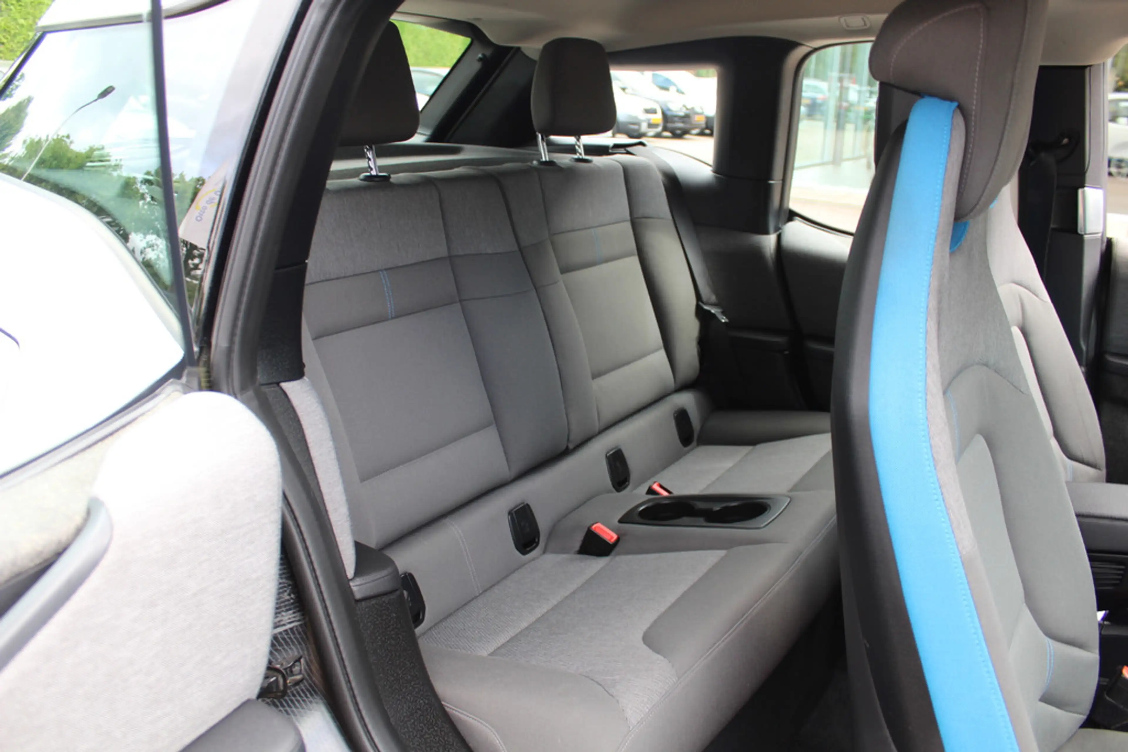 BMW i3 S Executive Edition 120Ah 42 kWh / SoH 89,4% / Cam — photo 12
