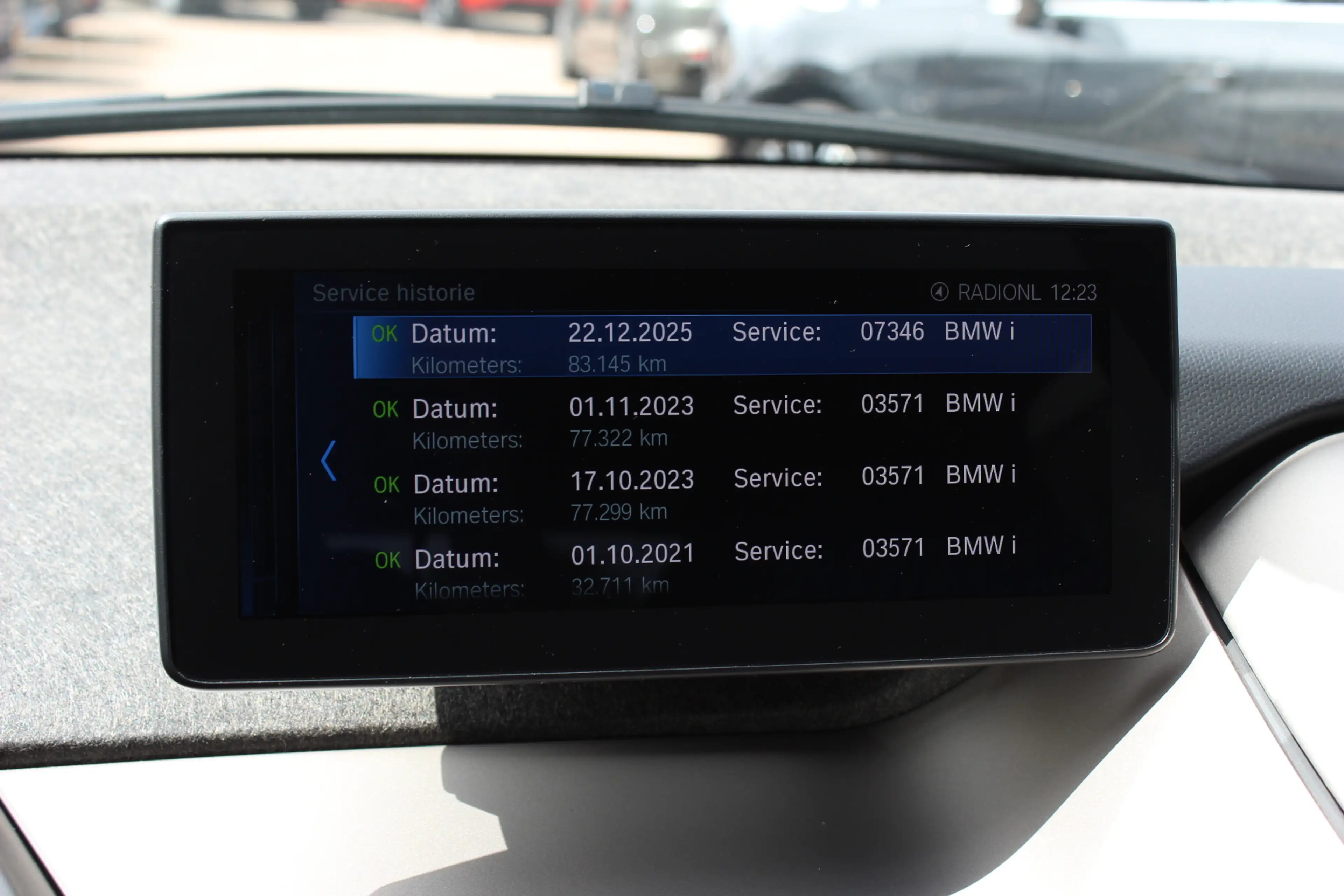 BMW i3 S Executive Edition 120Ah 42 kWh / SoH 89,4% / Cam — photo 23